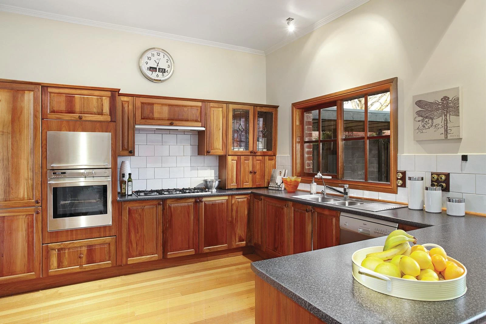 6 Wynyeh Street, Malvern East, VIC