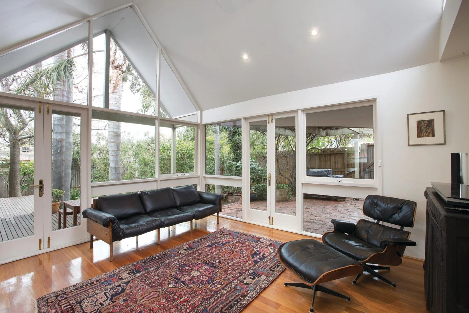 2 Leopold Street, Glen Iris, VIC