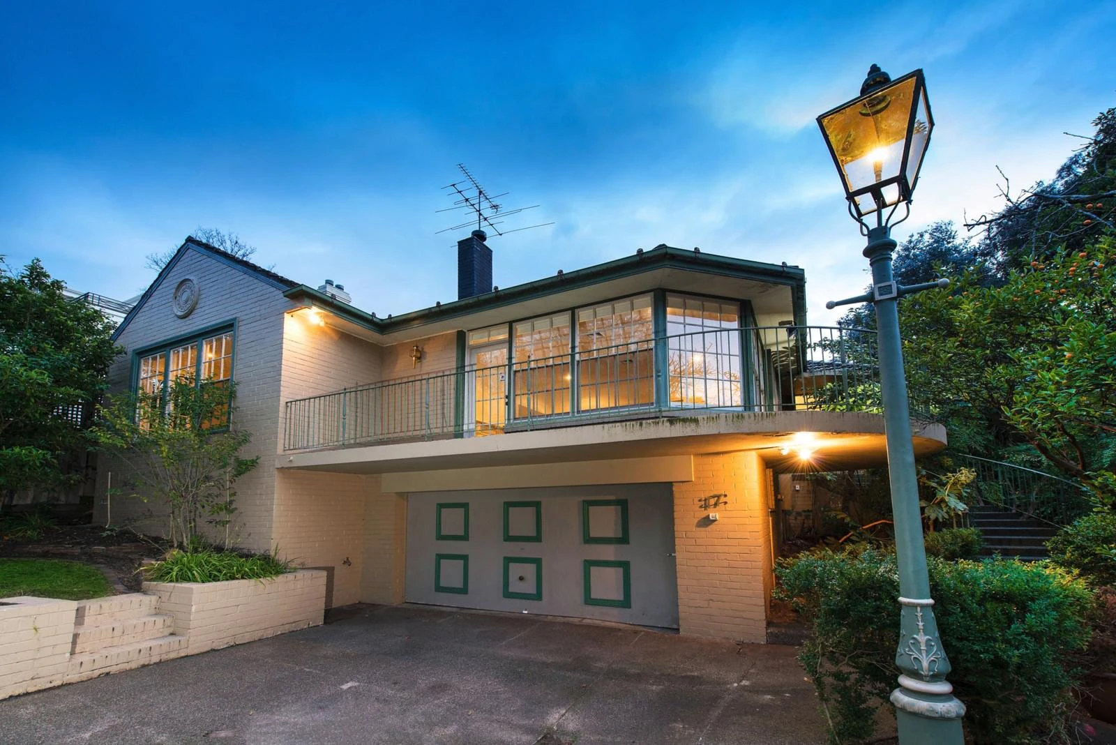 17 Lansell Road, Toorak, VIC