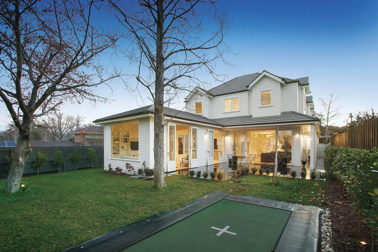 2 Ferncroft Avenue, Malvern East, VIC