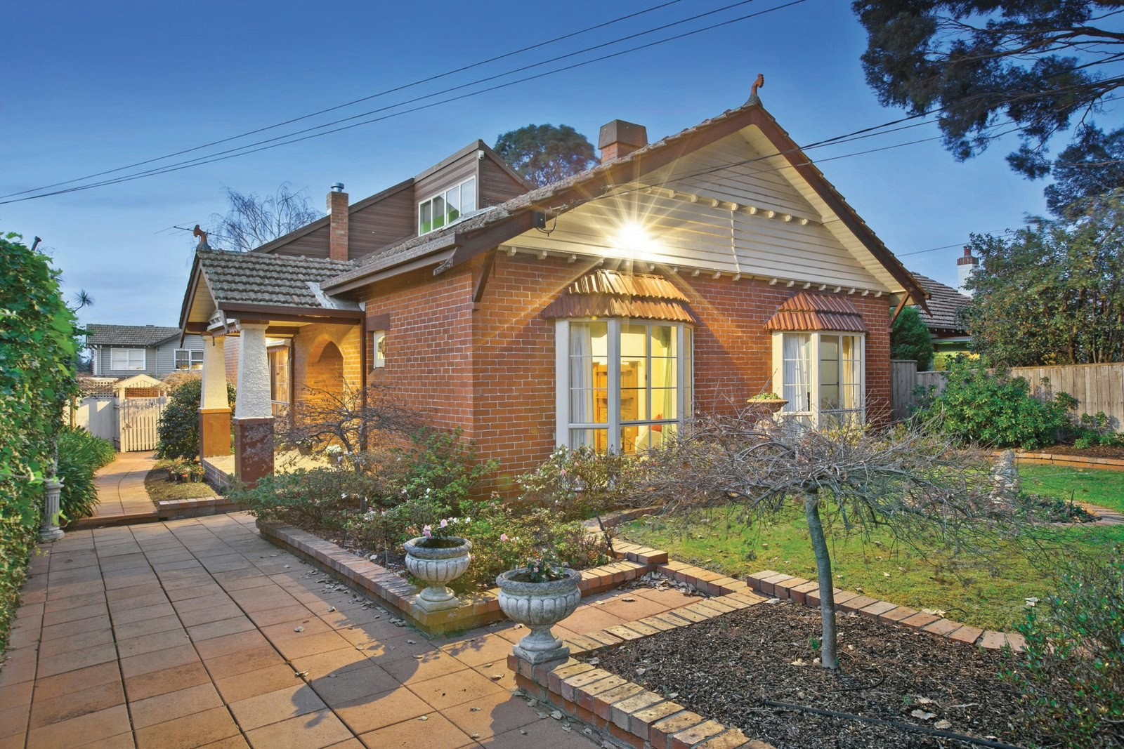 9 Stonehaven Avenue, Malvern East, VIC