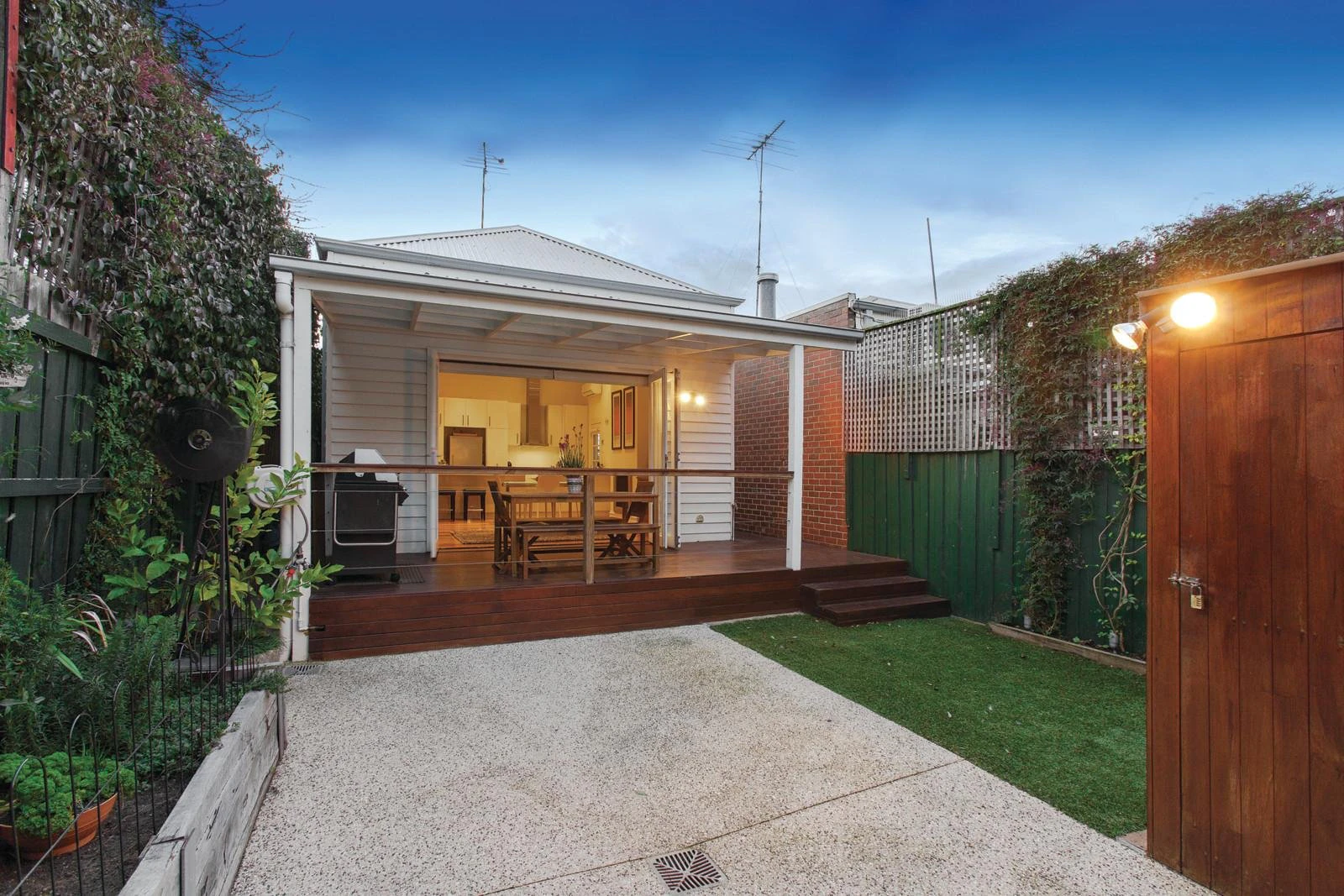 11 Aberdeen Street, Hawthorn East, VIC