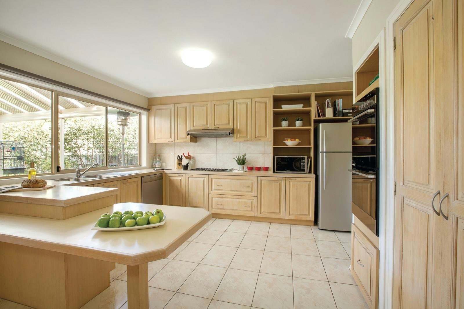 10 Bella Vista Road, Glen Iris, VIC