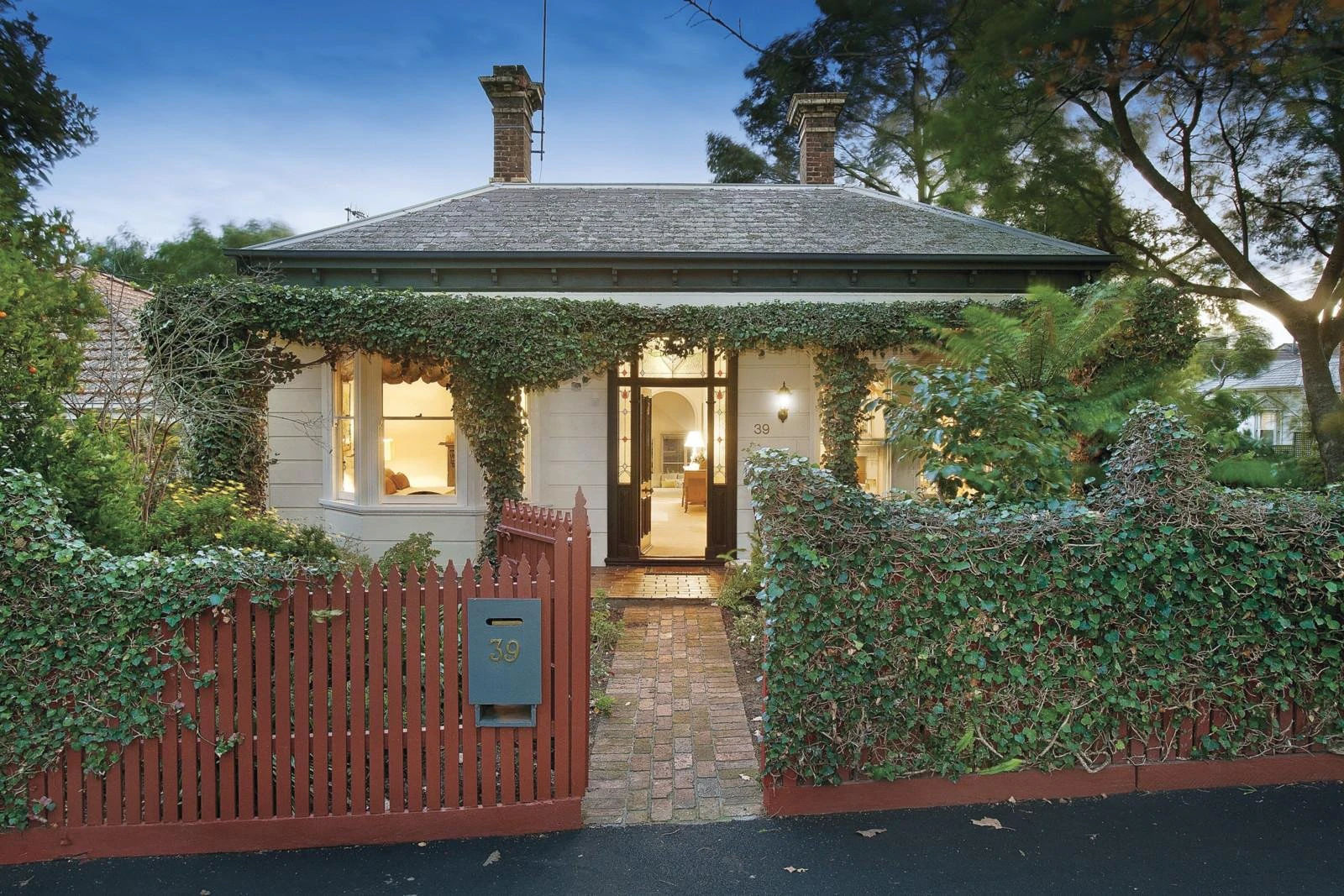 39 Densham Road, Armadale, VIC