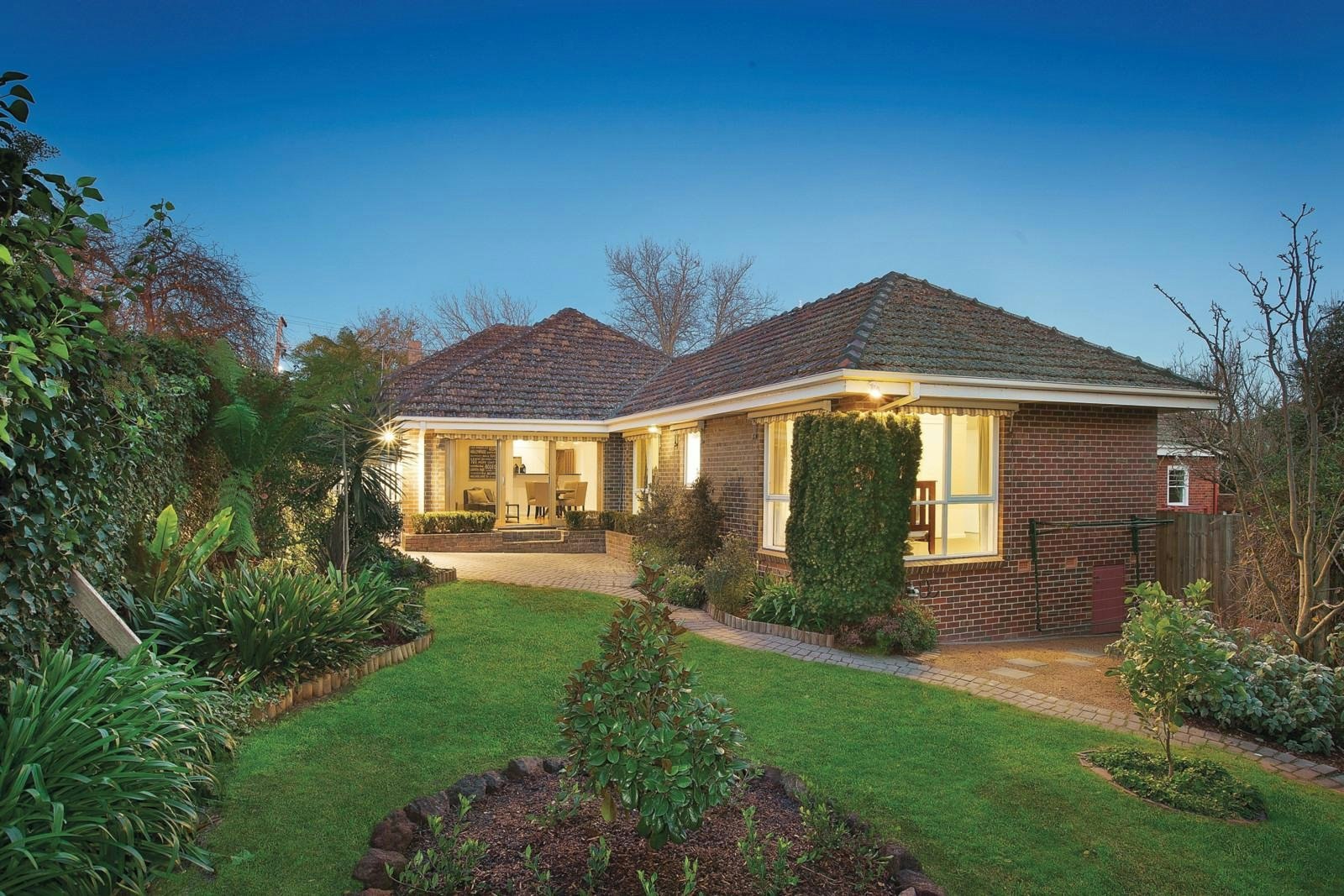 2 Munro Avenue, Ashburton, VIC
