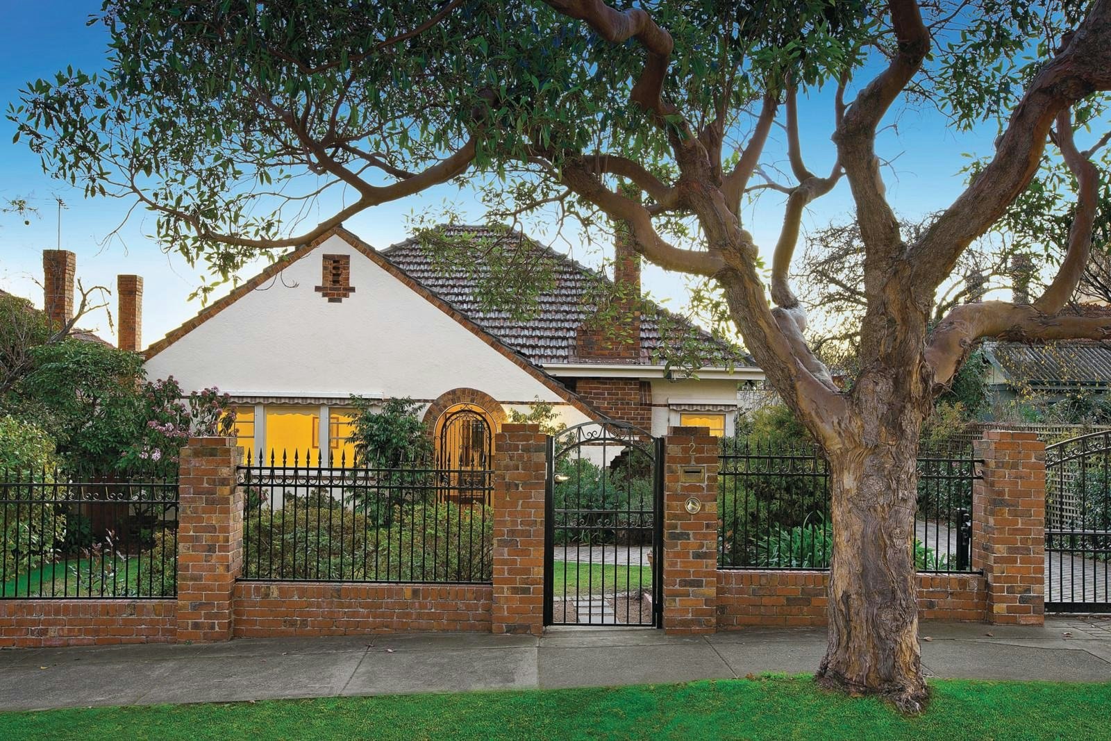 2 Munro Avenue, Ashburton, VIC