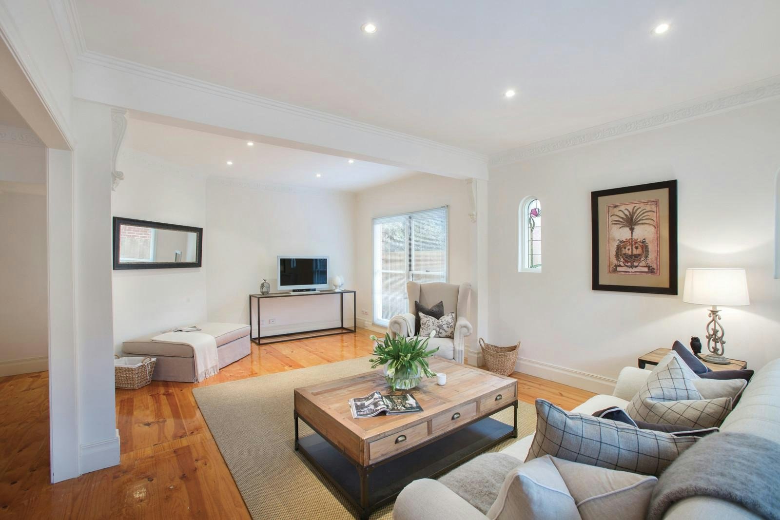 4 Summerhill Avenue, Malvern East, VIC