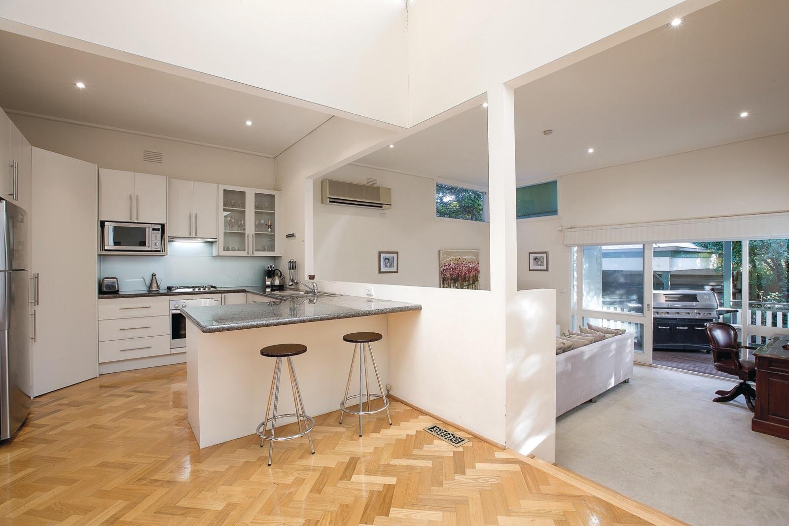 19 Lambeth Avenue, Armadale - Thumbnail 2