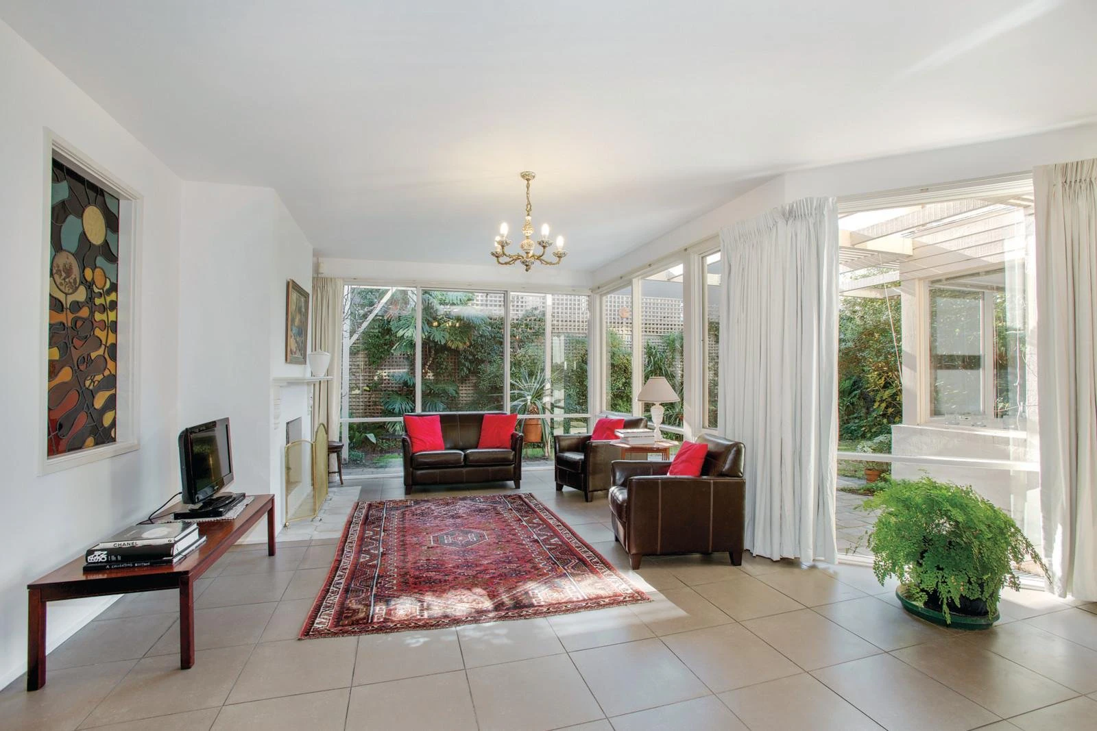 2-2A Aubrey Road, Armadale, VIC