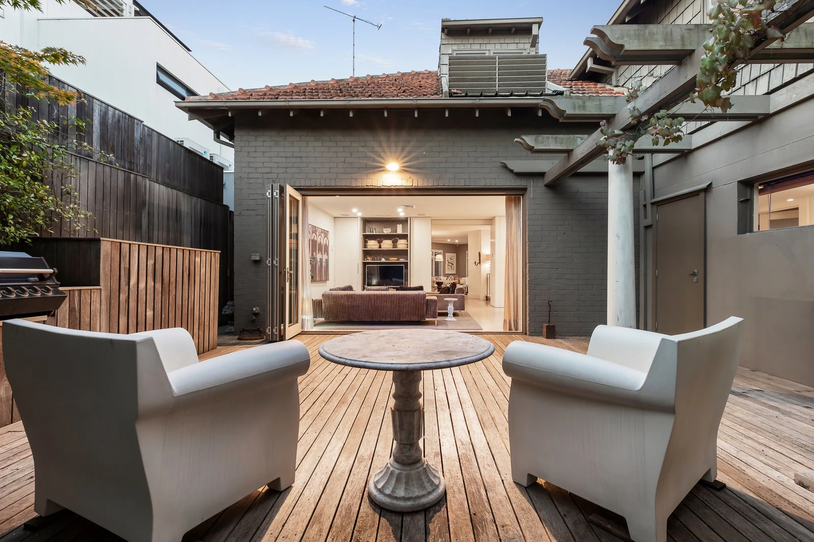10 Winifred Crescent, Toorak, 3142