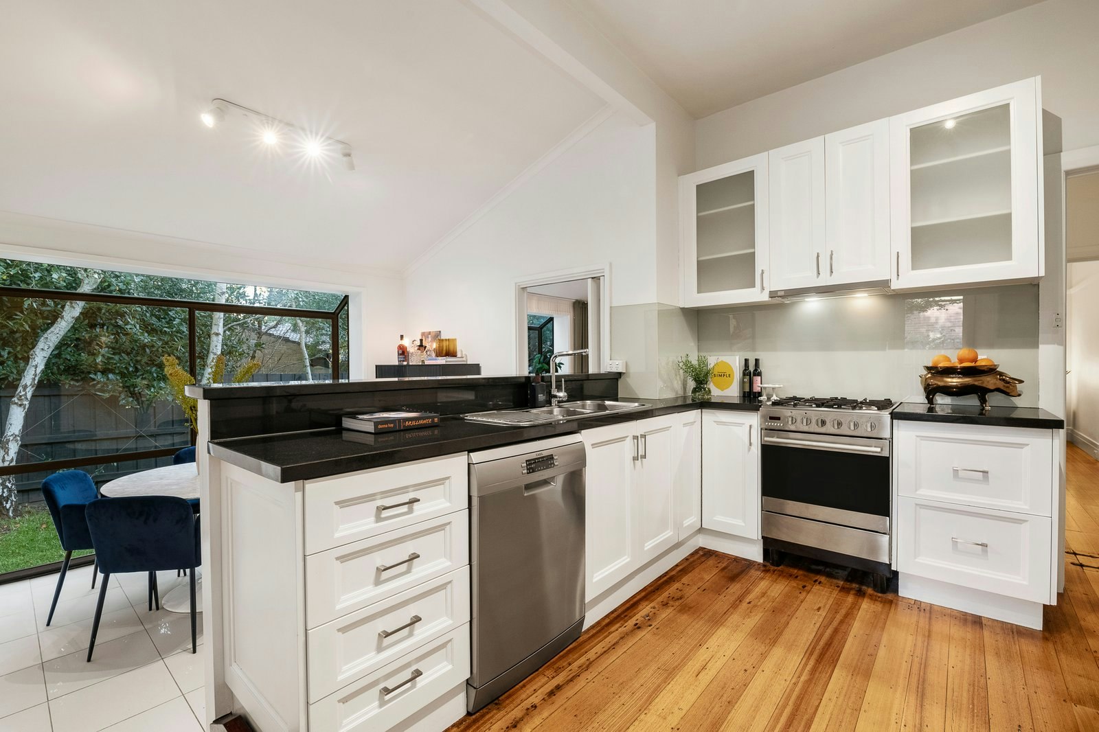 4 Faircroft Avenue, Glen Iris, 3146