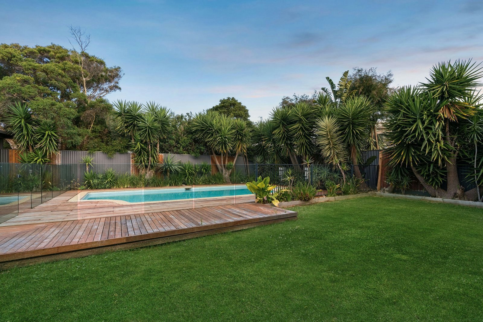 2 Sussex Avenue, Mornington, 3931