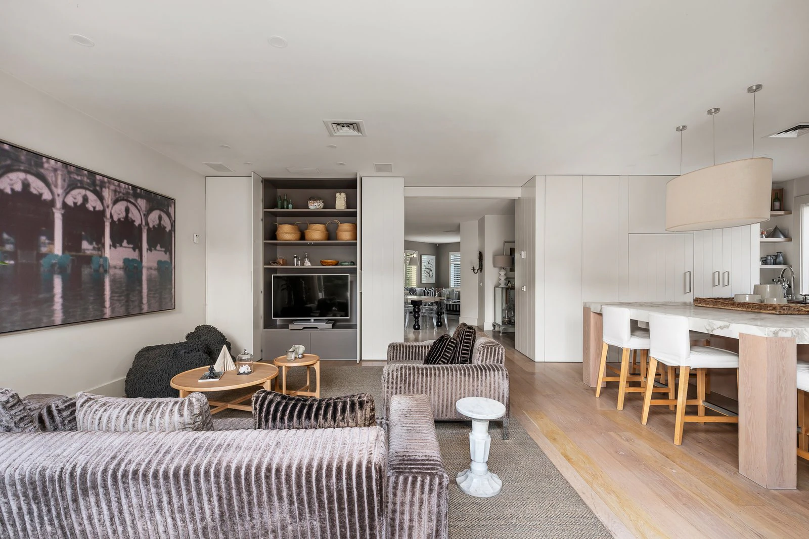 10 Winifred Crescent, Toorak, 3142