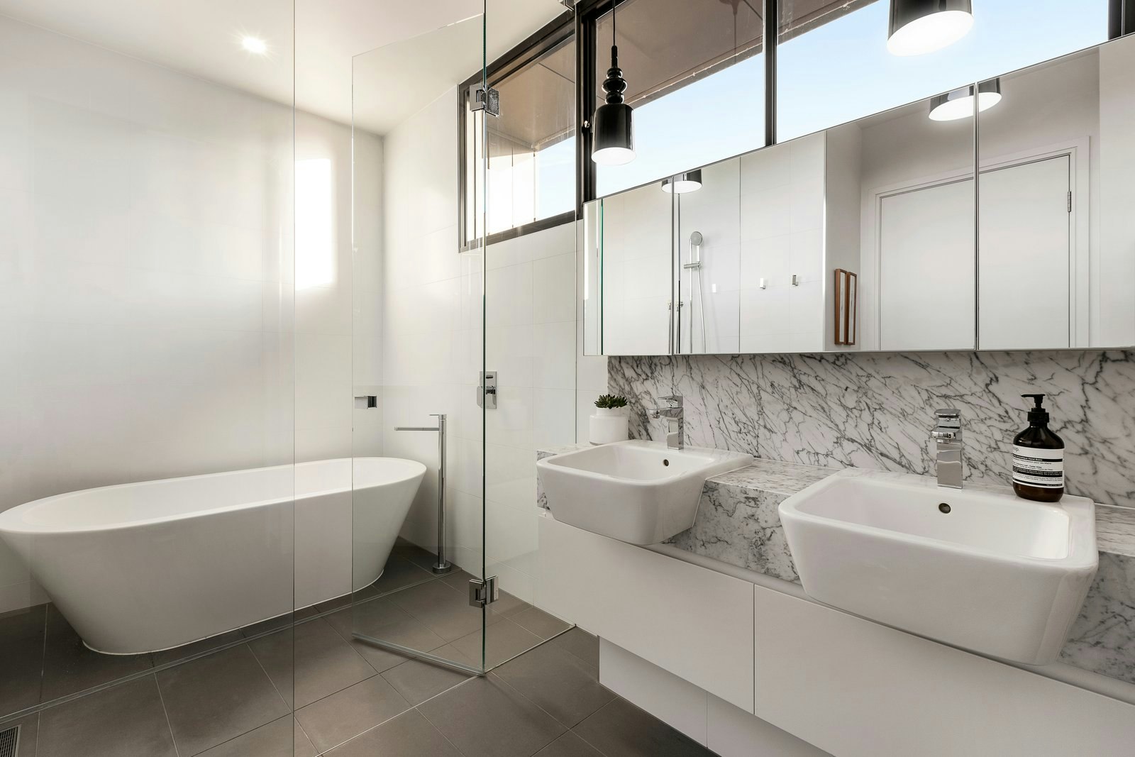 3 Pin Oak Court, Canterbury, 3126