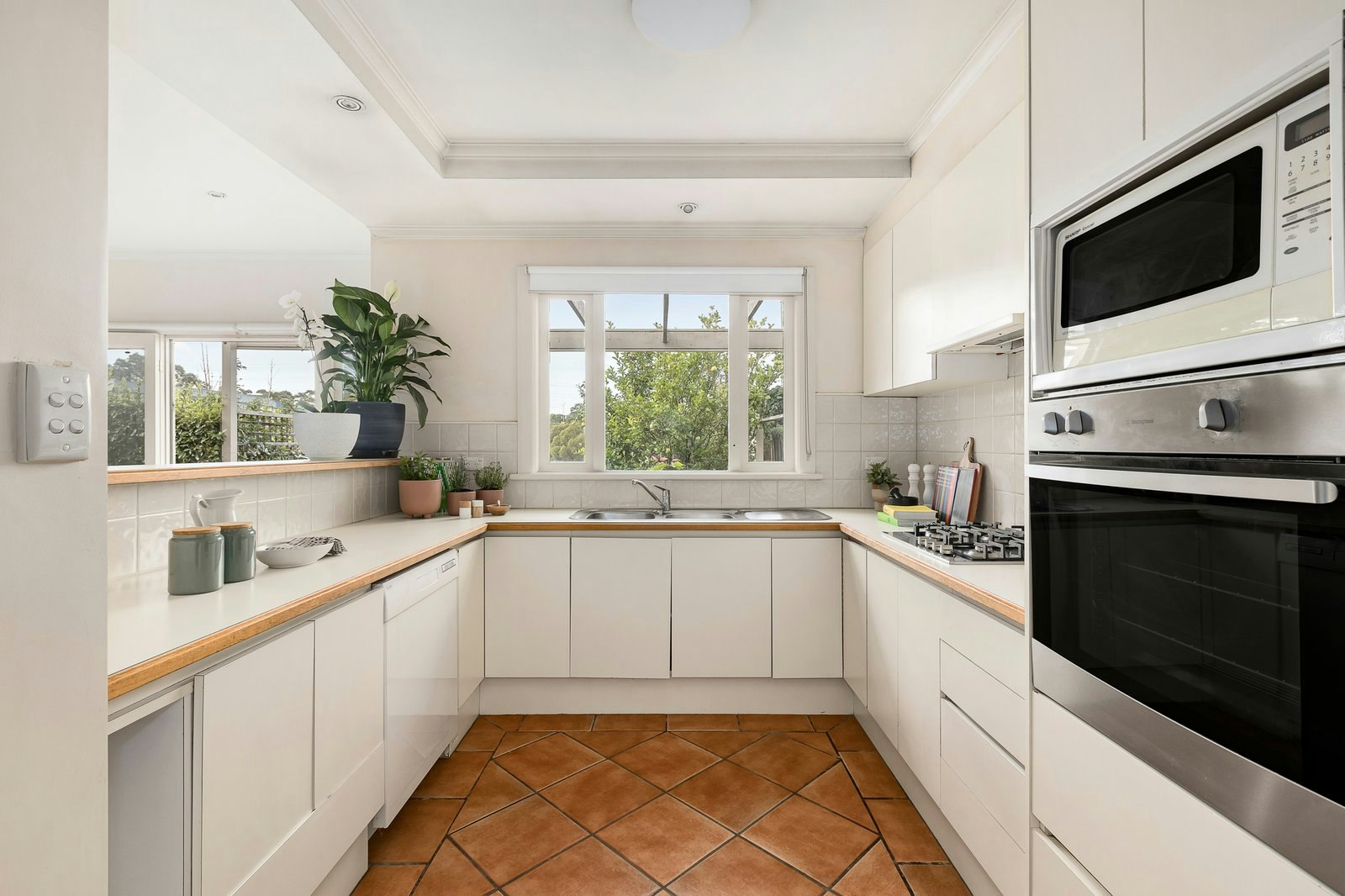 11 Talbot Crescent, Kooyong, 3144