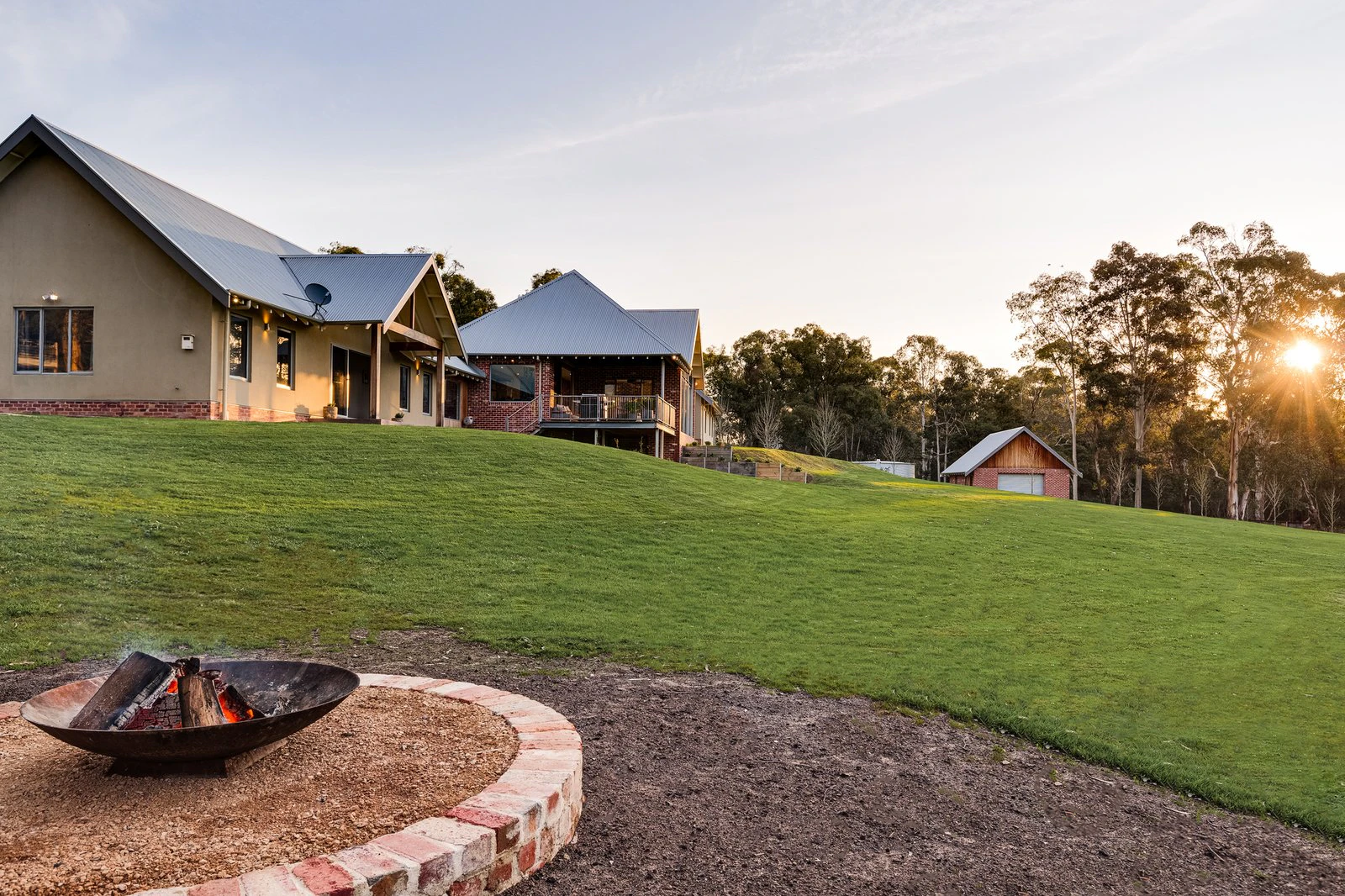 10 Montuna Grove, Guys Hill, 3807