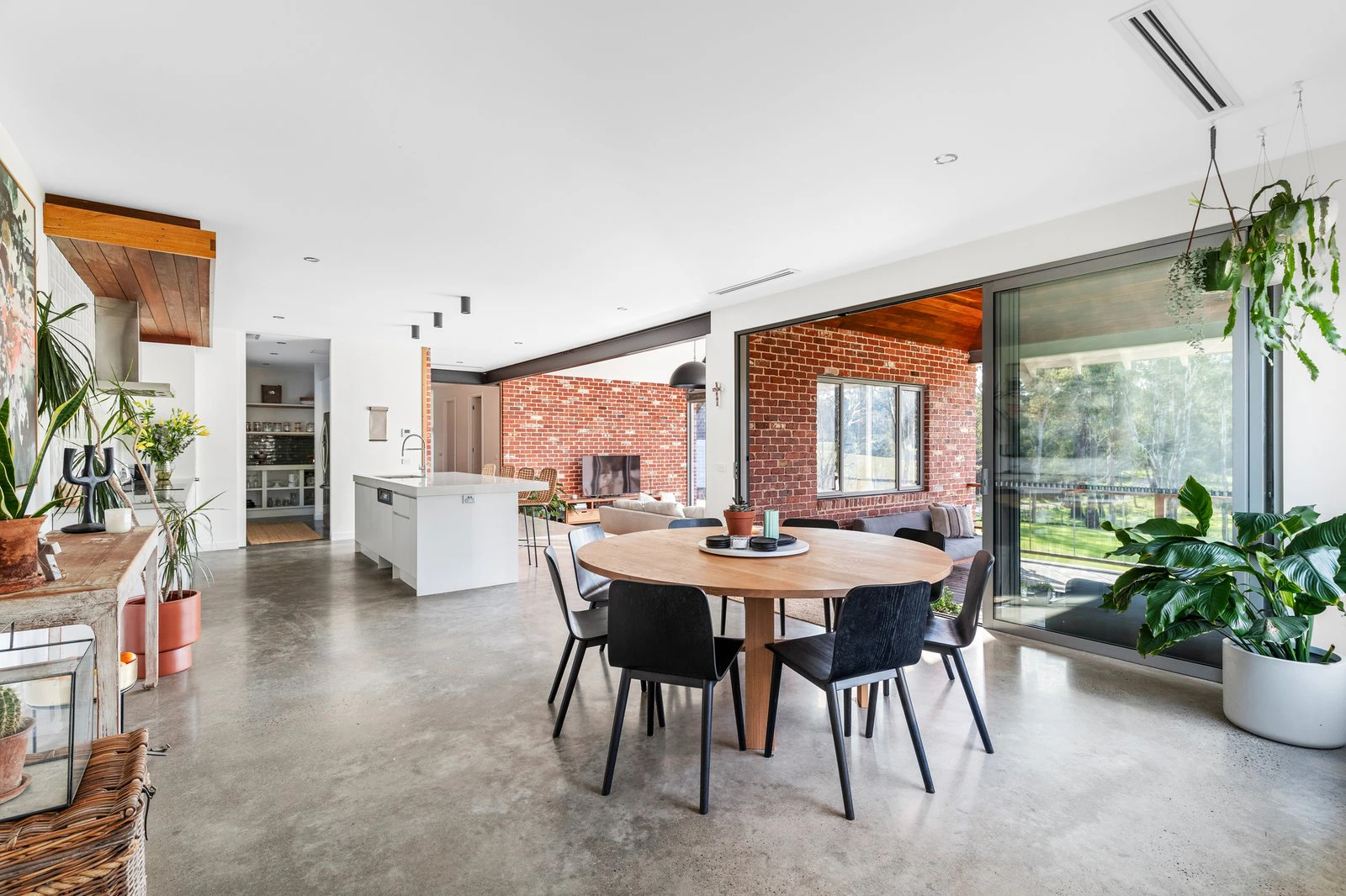 10 Montuna Grove, Guys Hill, 3807