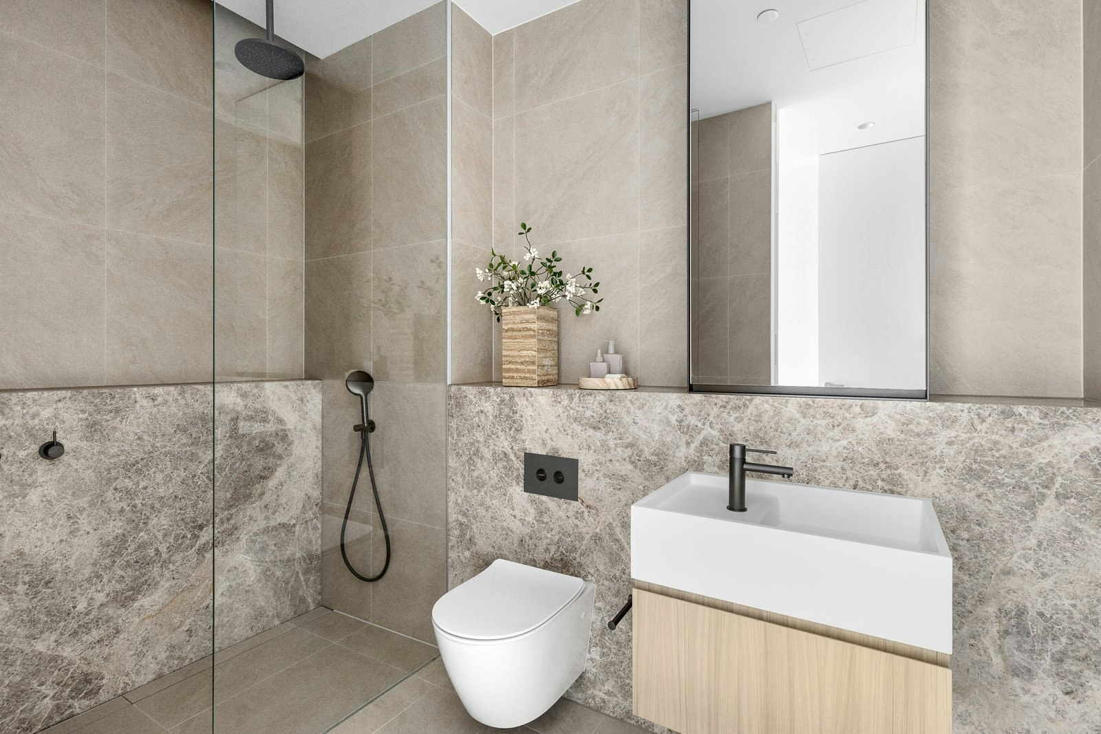 2/163 Victoria Road, Camberwell, 3124