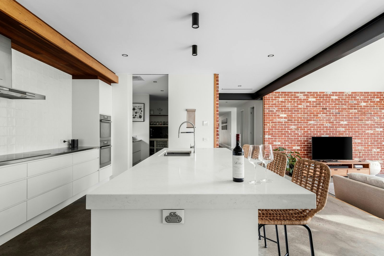 10 Montuna Grove, Guys Hill, 3807