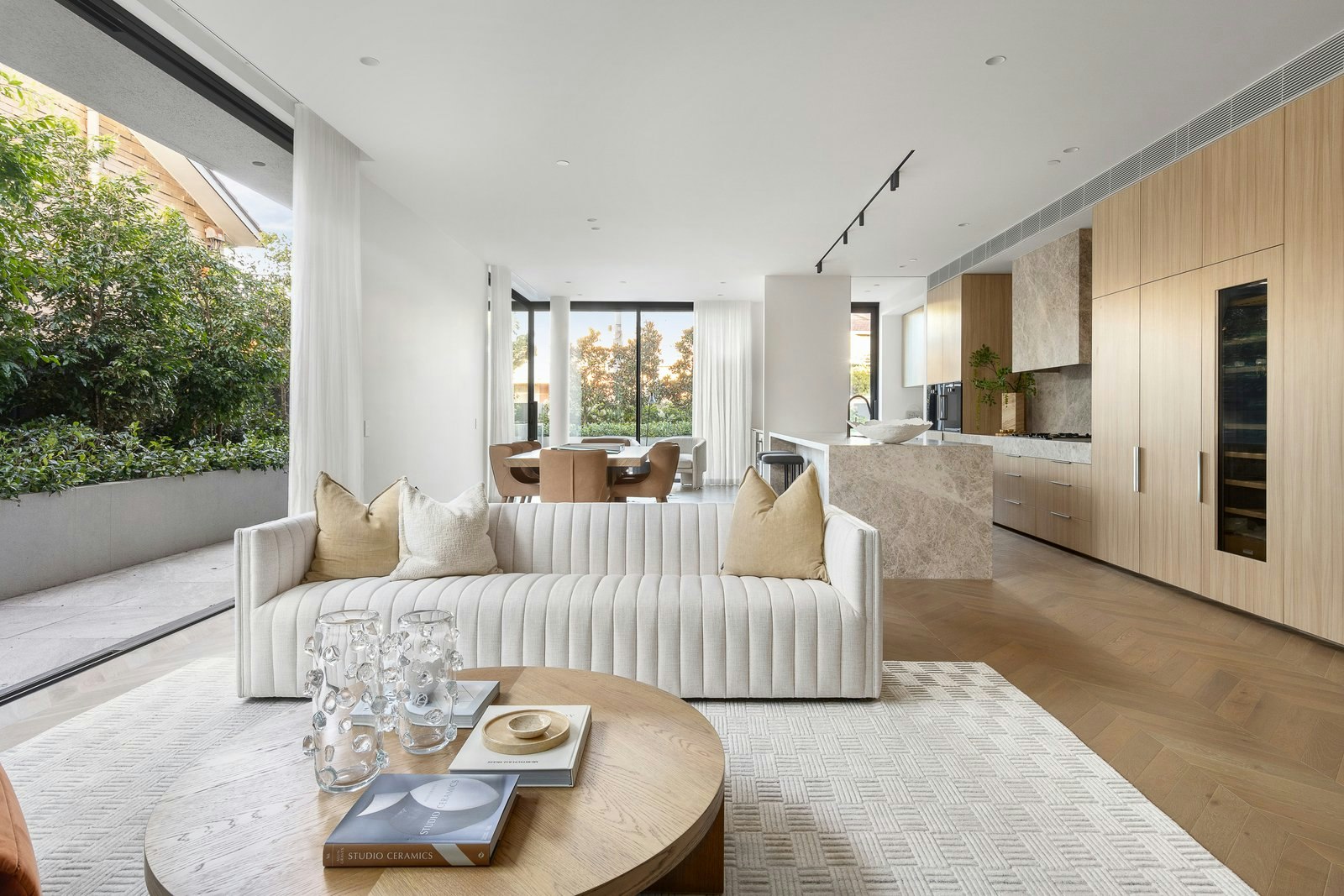 2/163 Victoria Road, Camberwell, 3124