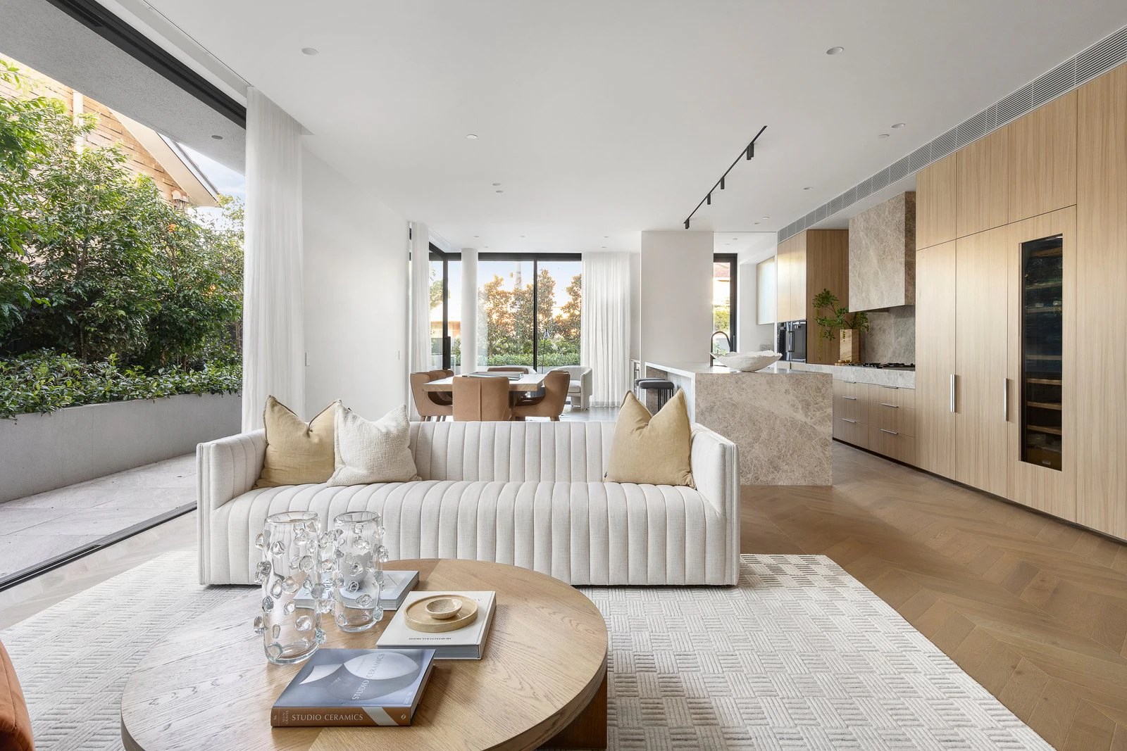 2/163 Victoria Road, Camberwell, 3124