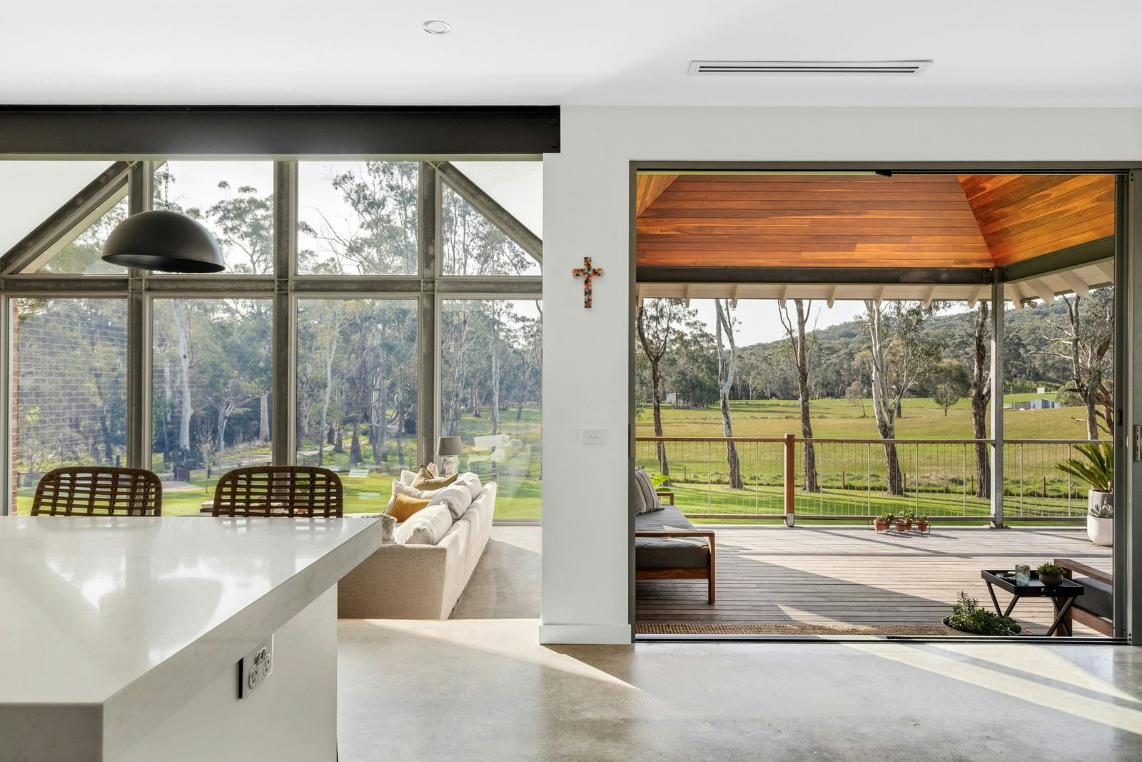 10 Montuna Grove, Guys Hill, 3807