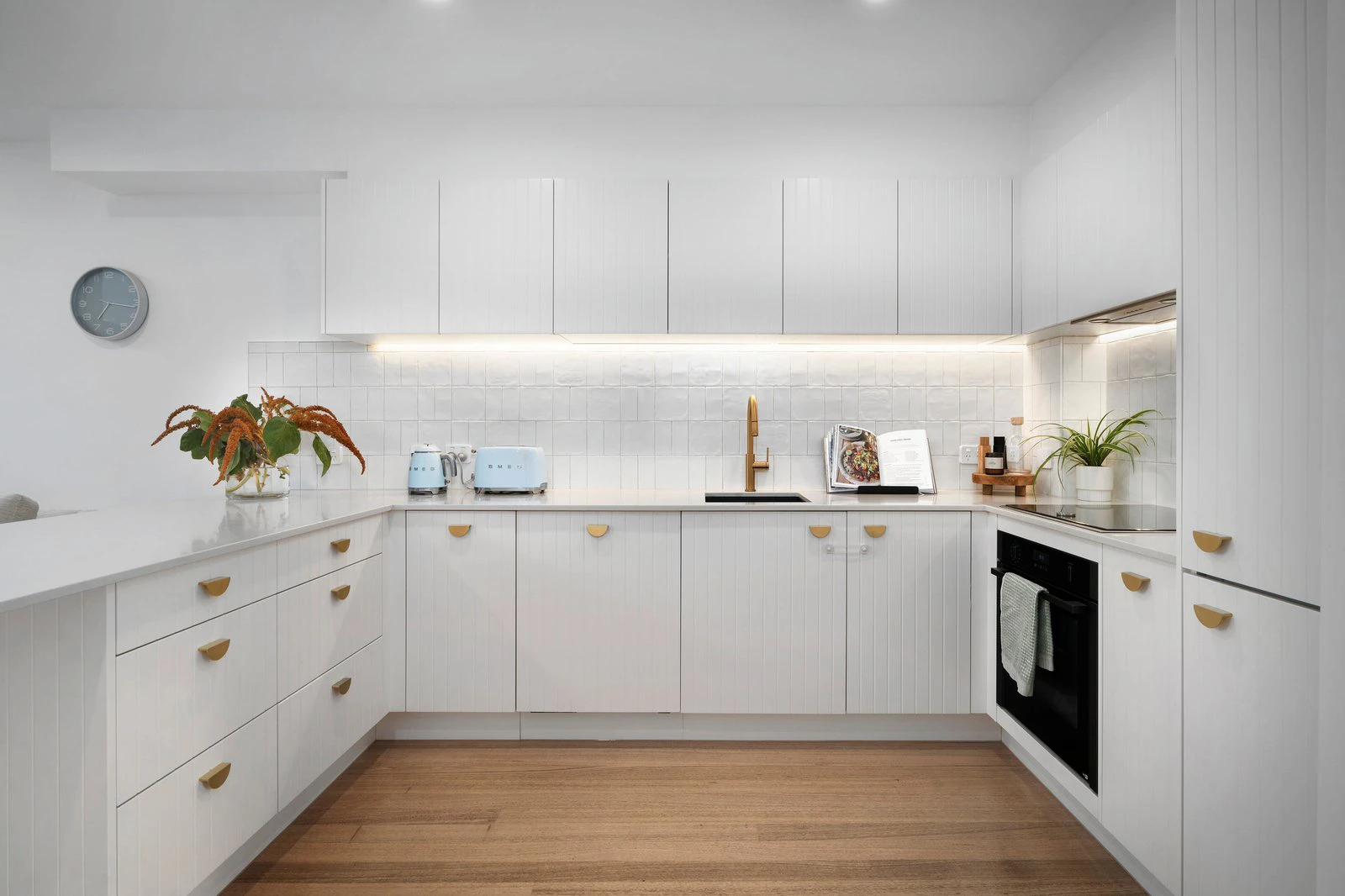 Residence 2/21 St Vincent Street, Albert Park, 3206