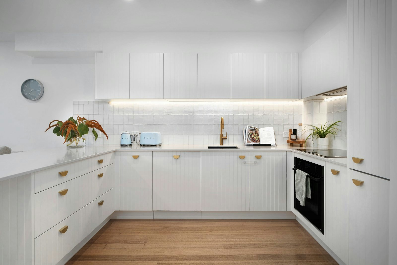 Residence 2/21 St Vincent Street, Albert Park, 3206