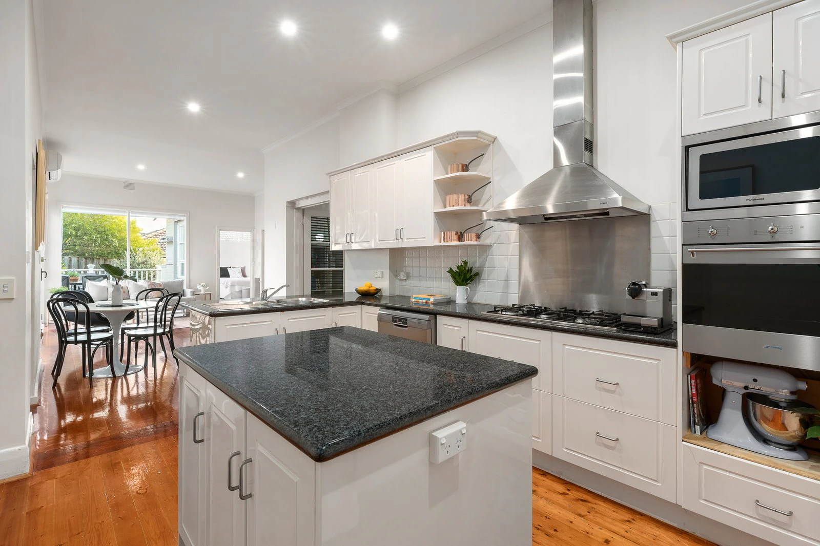 28 Fitzgibbon Crescent, Caulfield North, 3161