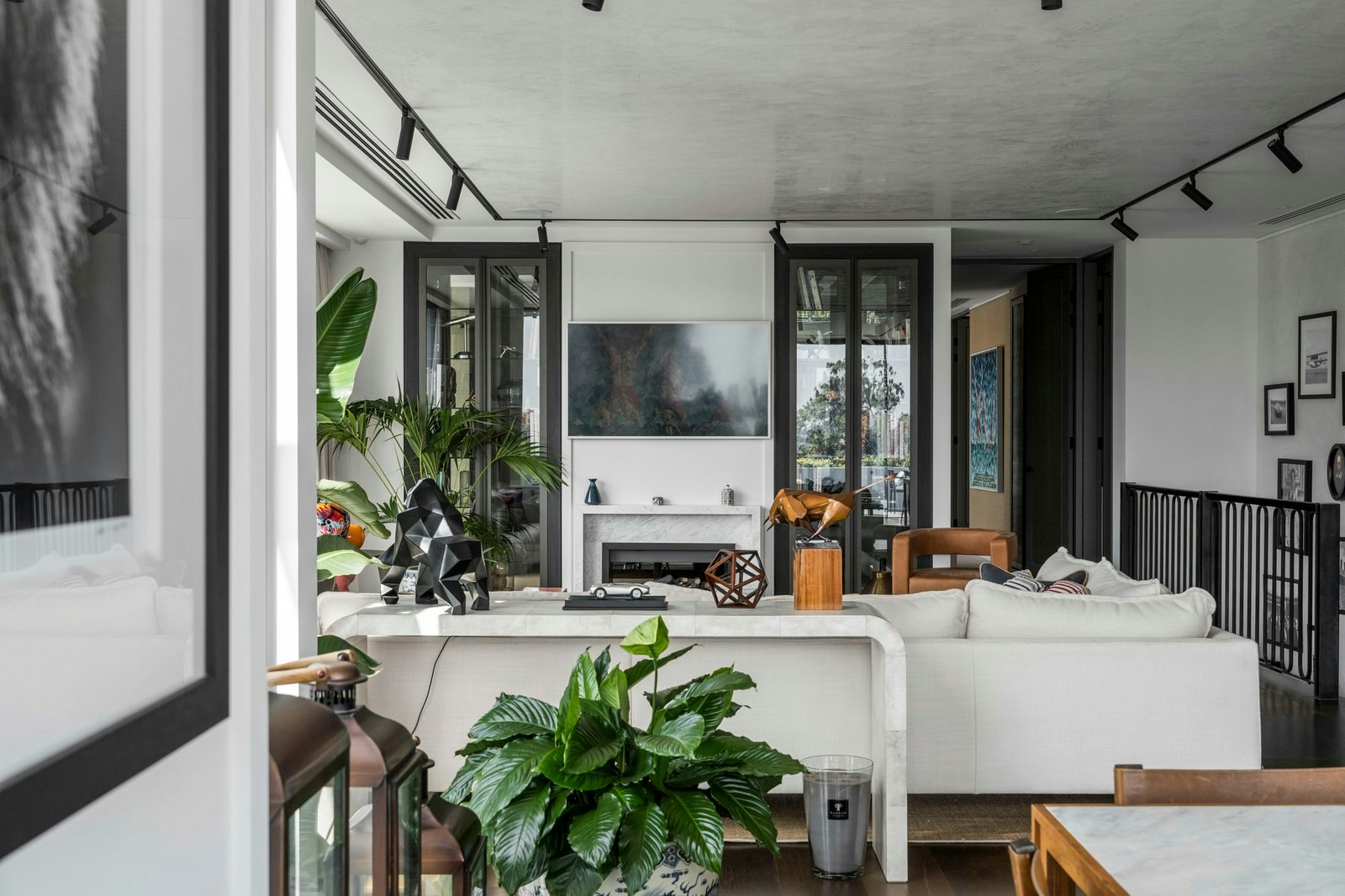 The Penthouse, 86 Mathoura Road, Toorak, 3142