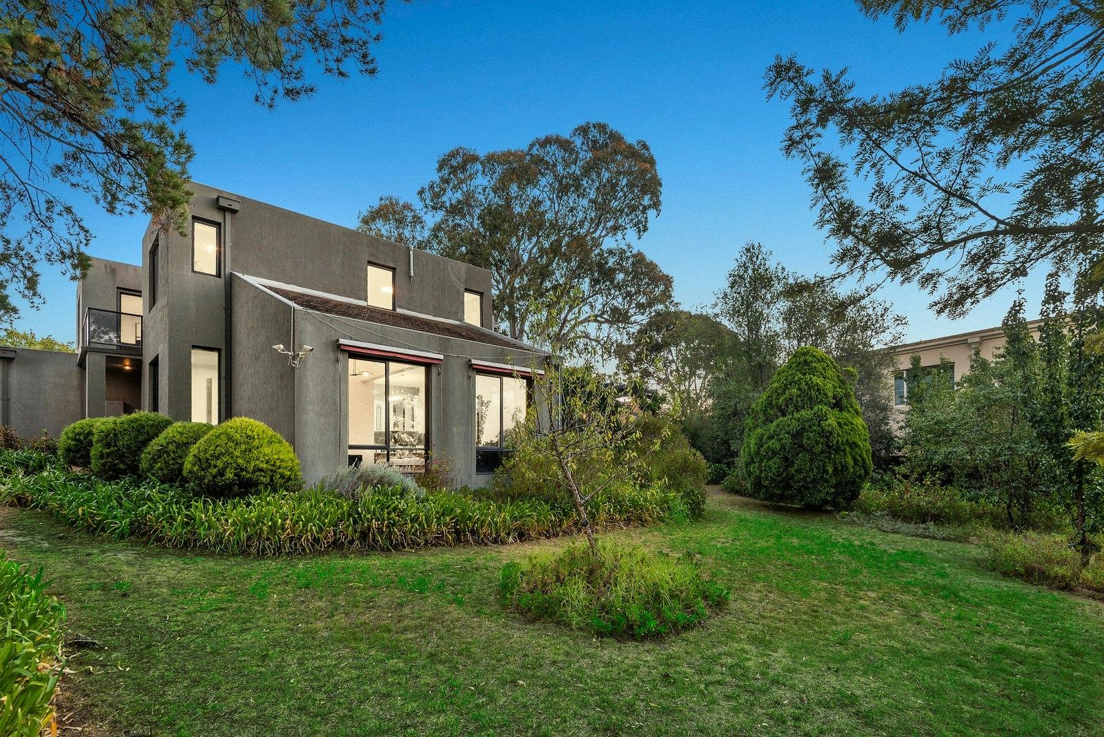 24 Wynyard Crescent, Balwyn North, 3104