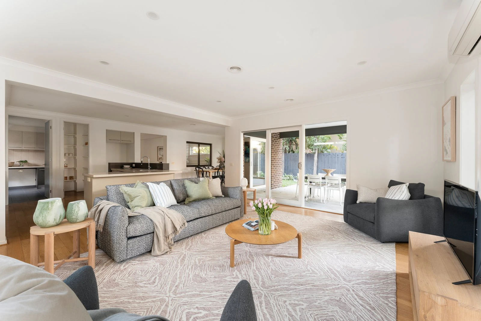 69 Rowen Street, Glen Iris, 3146