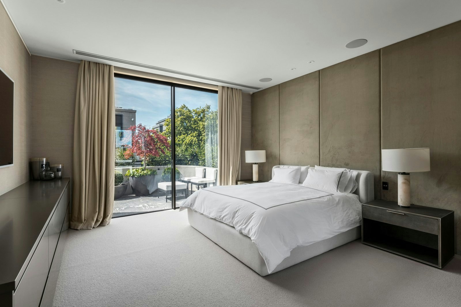 The Penthouse, 86 Mathoura Road, Toorak, 3142