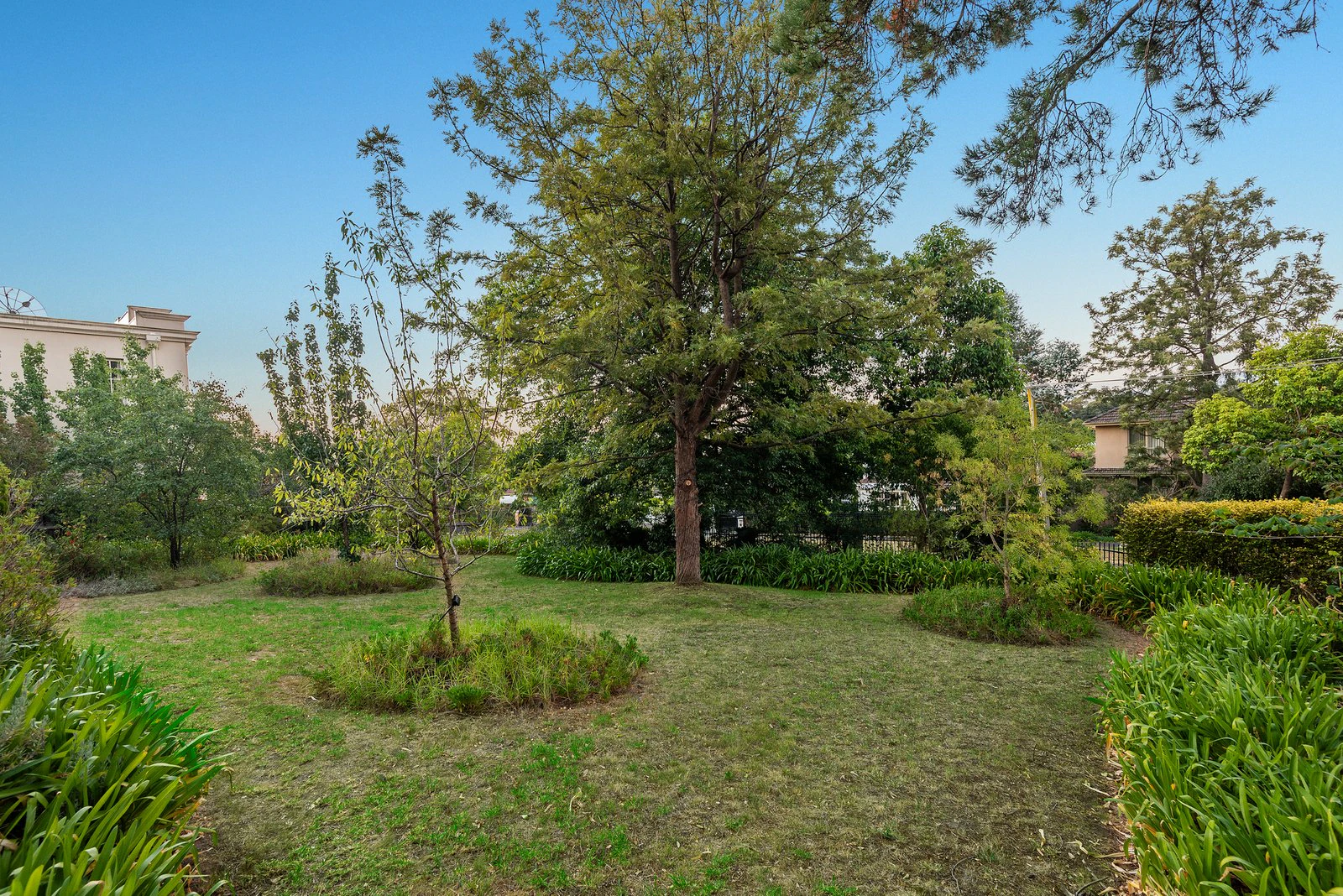 24 Wynyard Crescent, Balwyn North, 3104