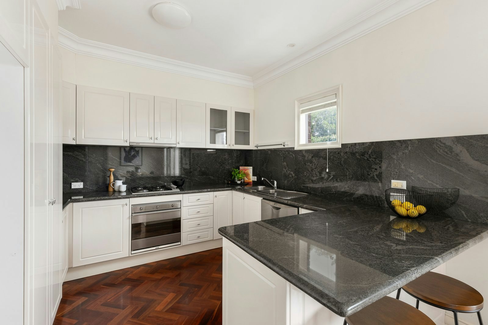 2/51 Narrak Road, Balwyn, 3103