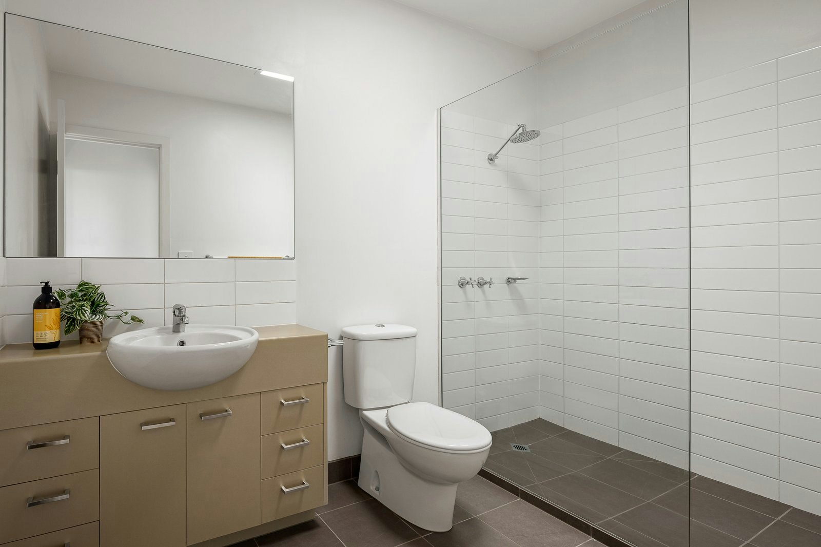 7 Windsor Lane, Surrey Hills, 3127