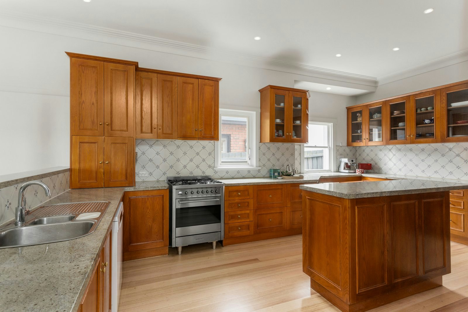 20 Compton Street, Canterbury, 3126