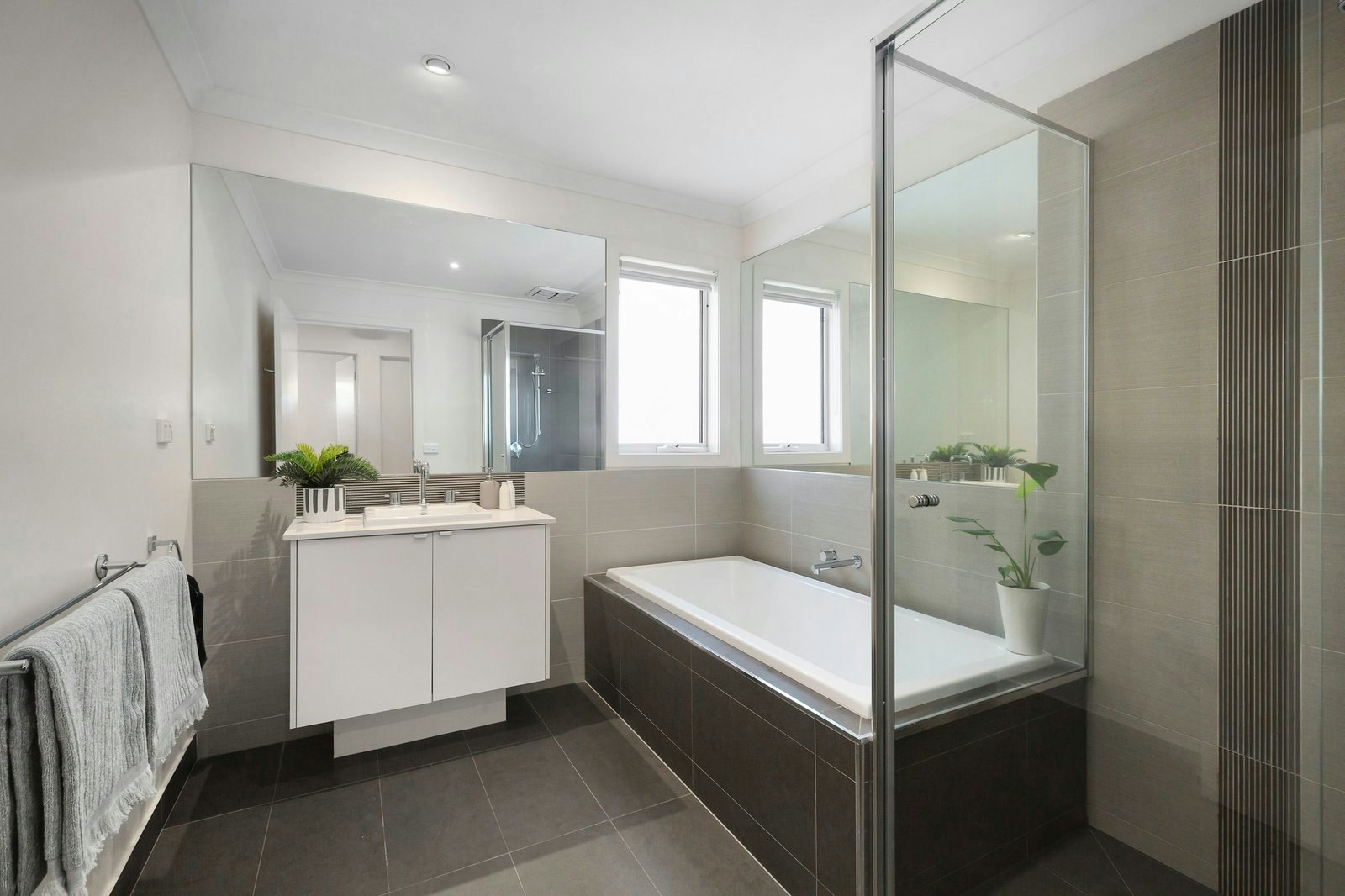 24 Bridge Street, Brighton, 3186