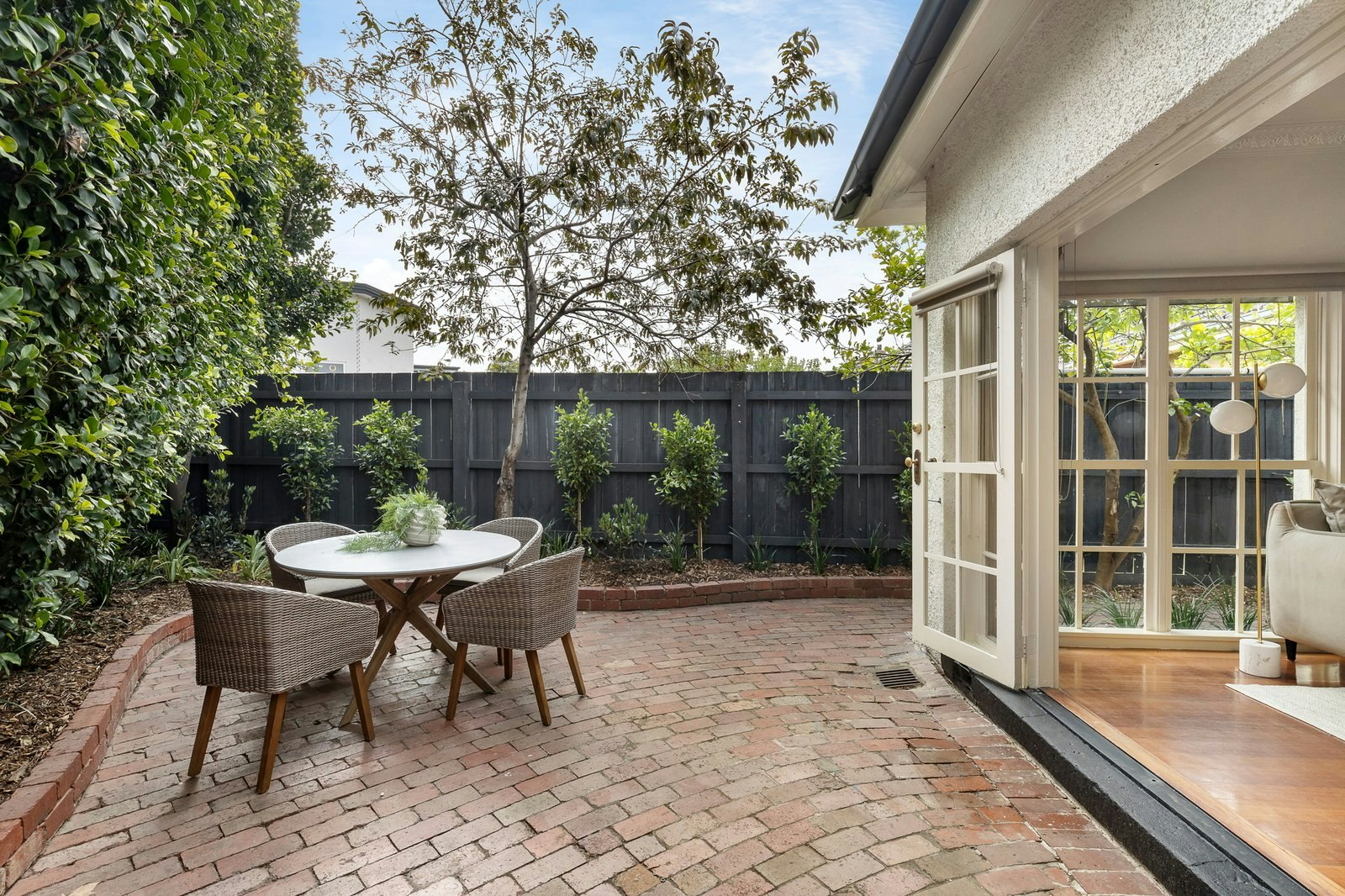 82 Milton Parade, Malvern, 3144