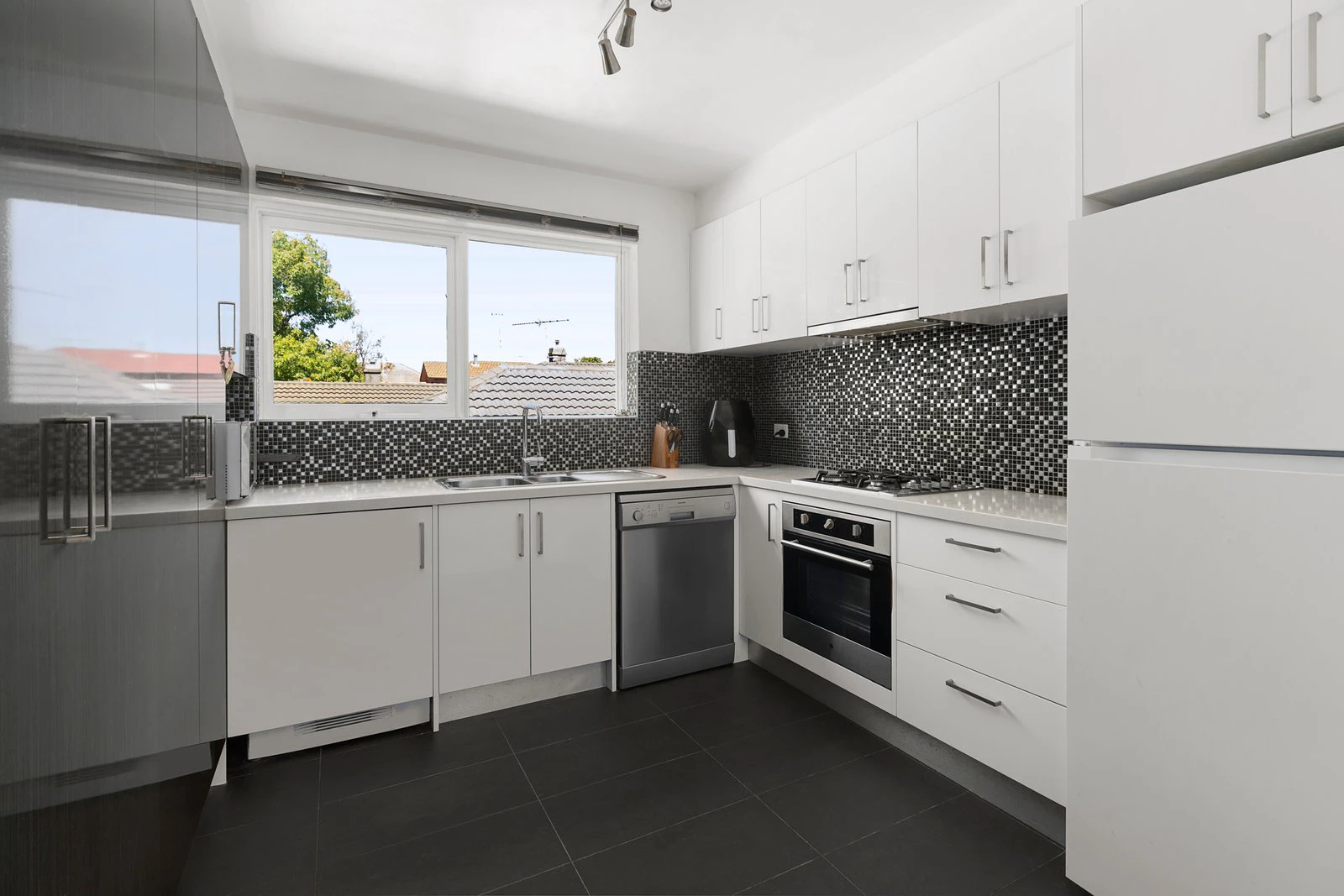 3/37 Tennyson Street, Elwood, 3184