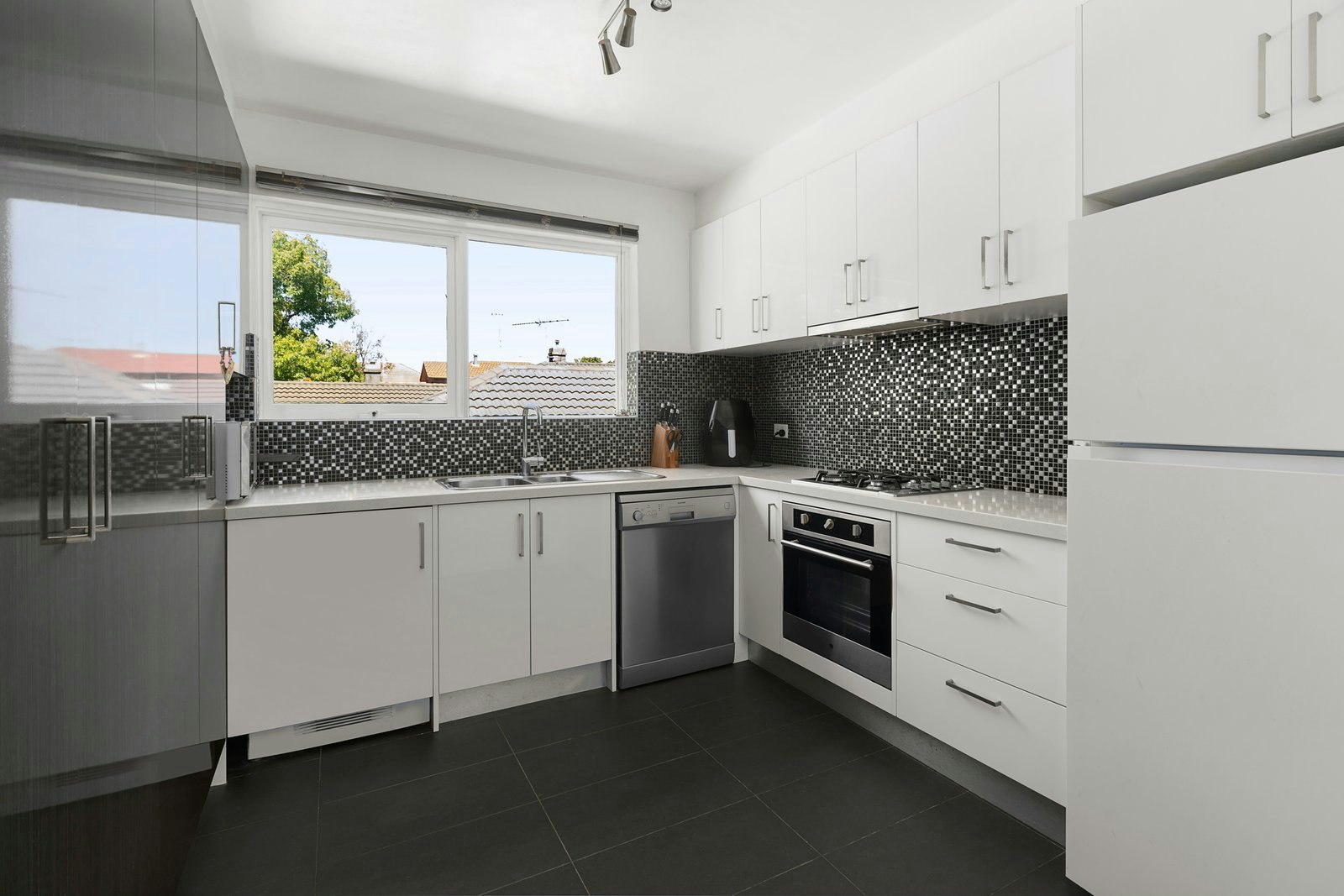 3/37 Tennyson Street, Elwood, 3184