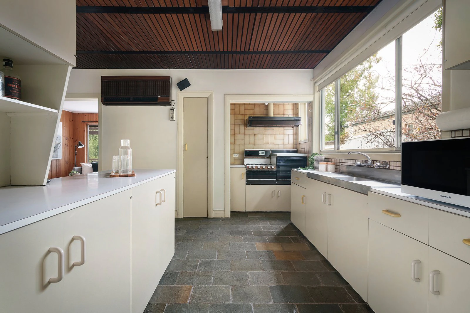 10 Fuller Avenue, Glen Iris, 3146