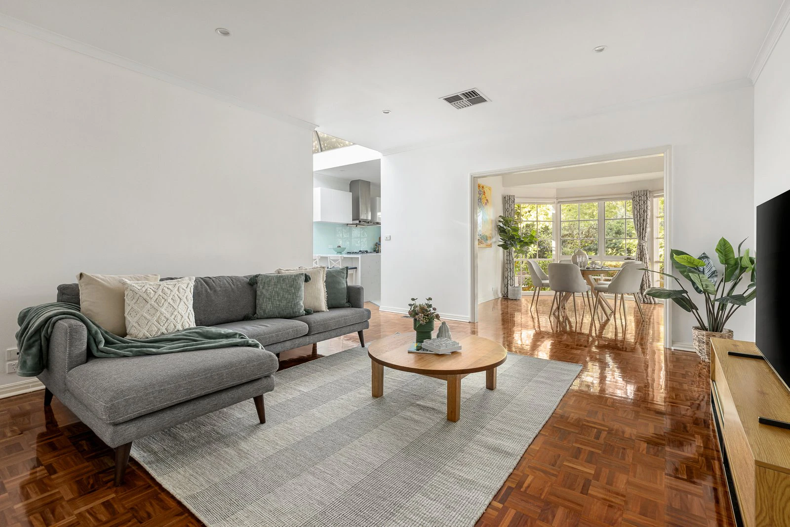 11 Parkhill Drive, Kew, 3101