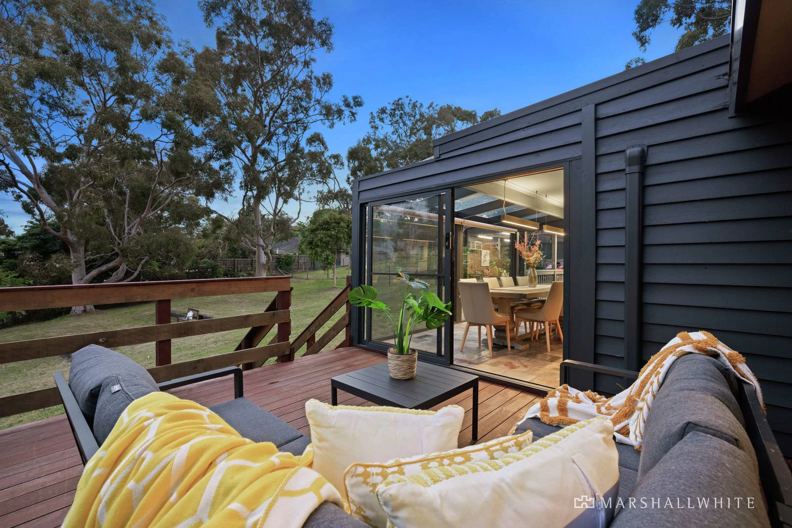 1 Barriedale Grove, Frankston South, VIC