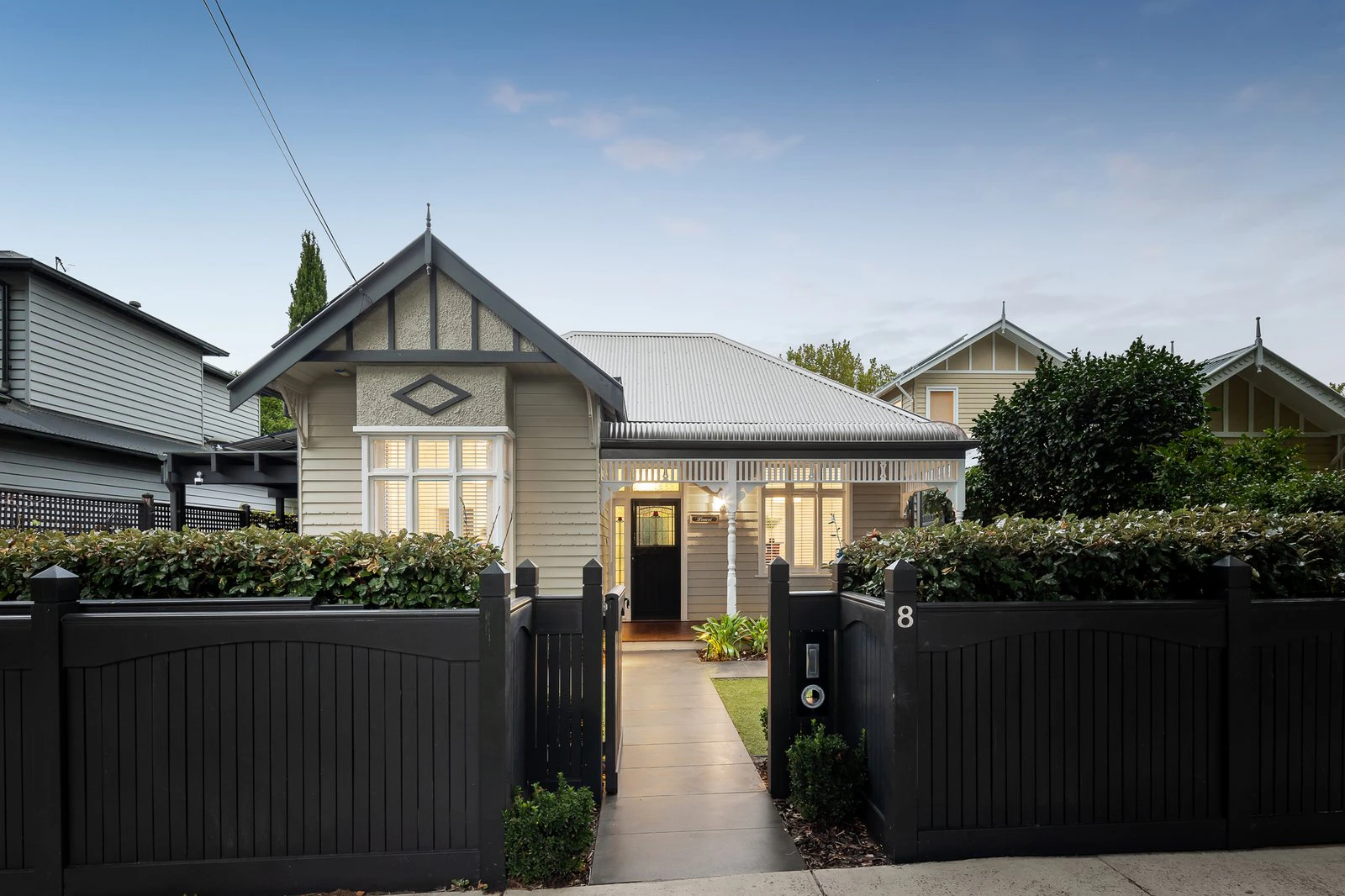 8 Warley Road, Malvern East, 3145