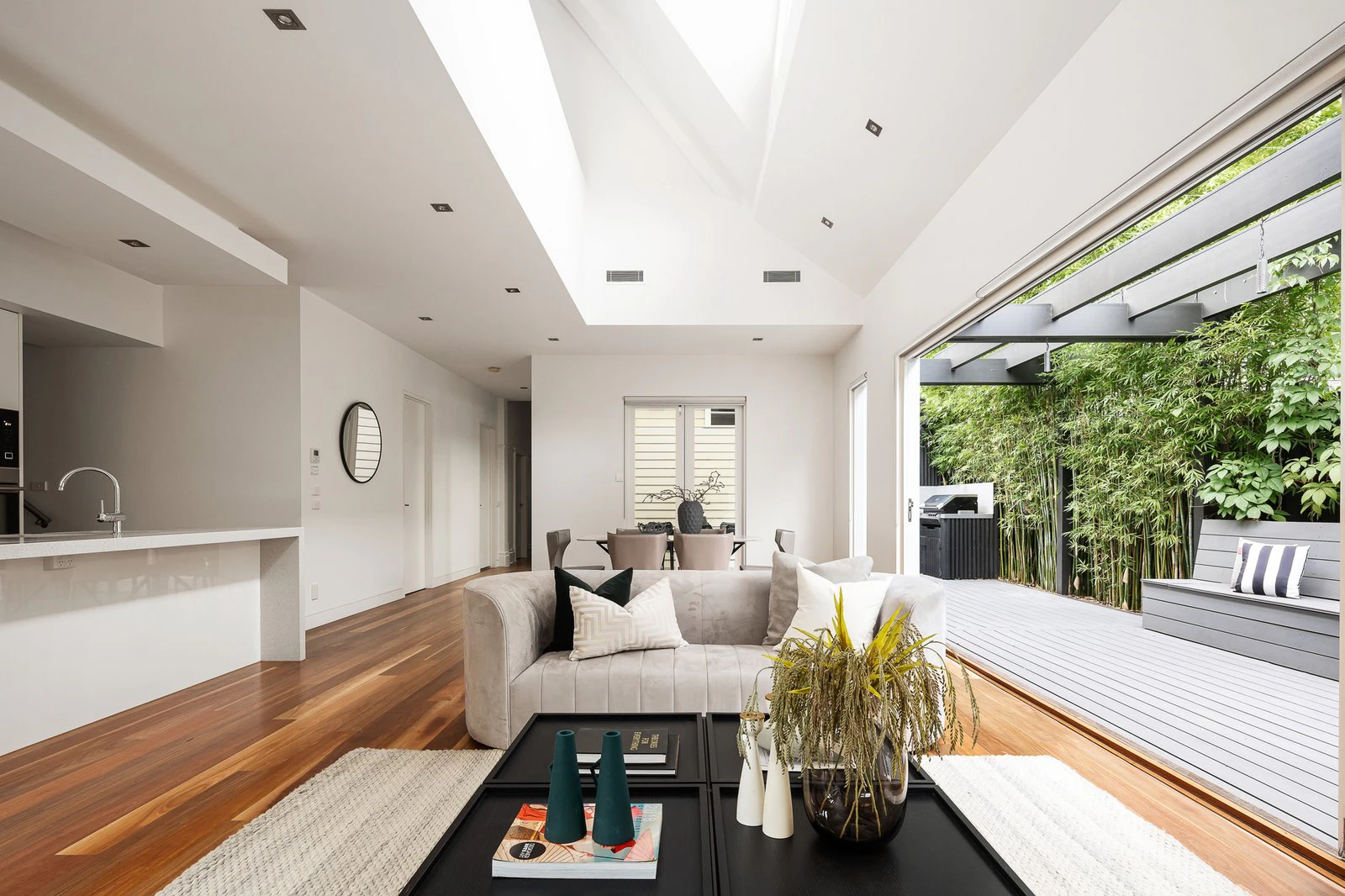 8 Warley Road, Malvern East, 3145