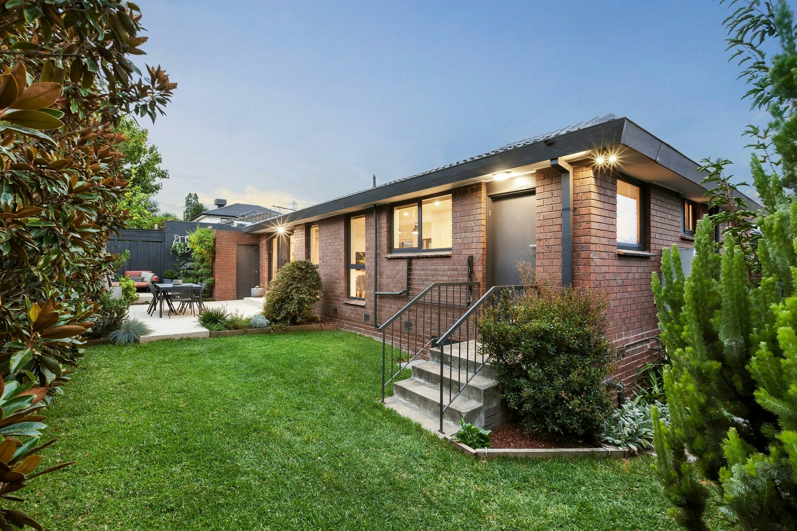 4/12 Dickens Street, Glen Iris, 3146