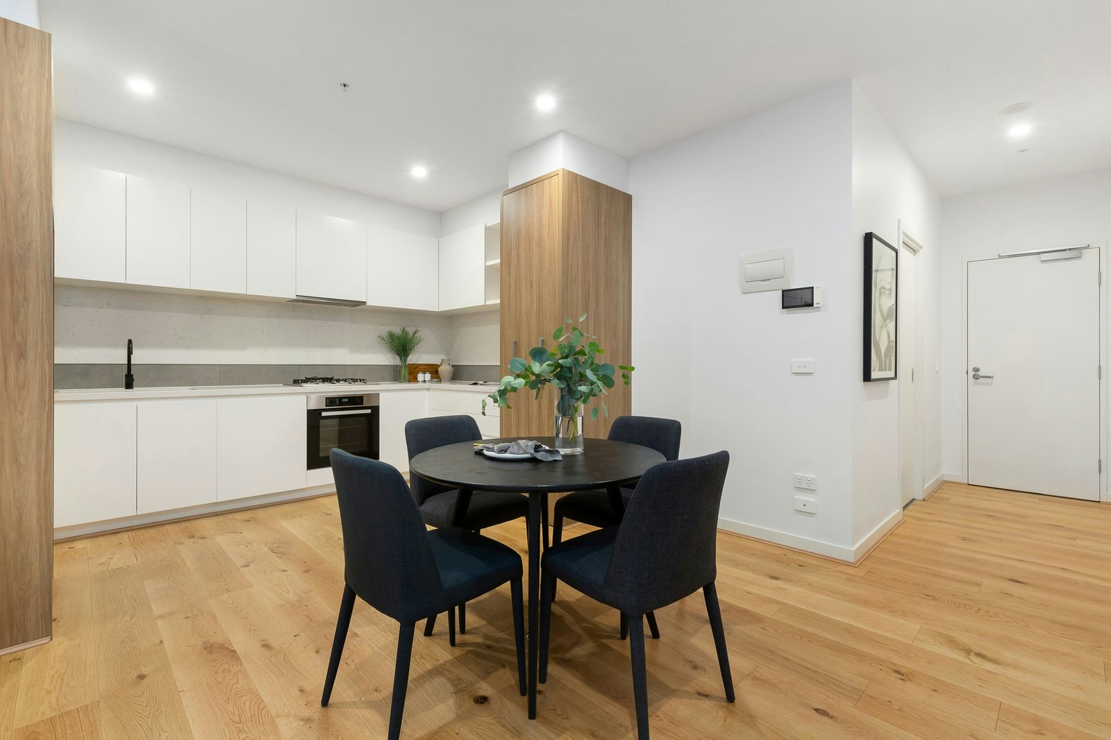G07/468 Whitehorse Road, Surrey Hills, 3127