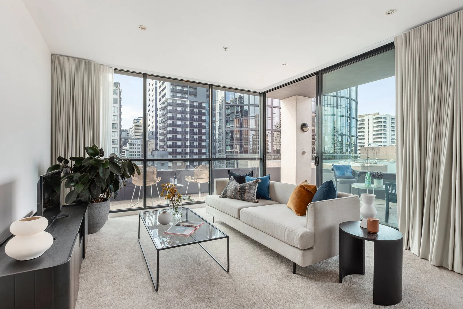 506/19 Queens Road, Melbourne, 3004