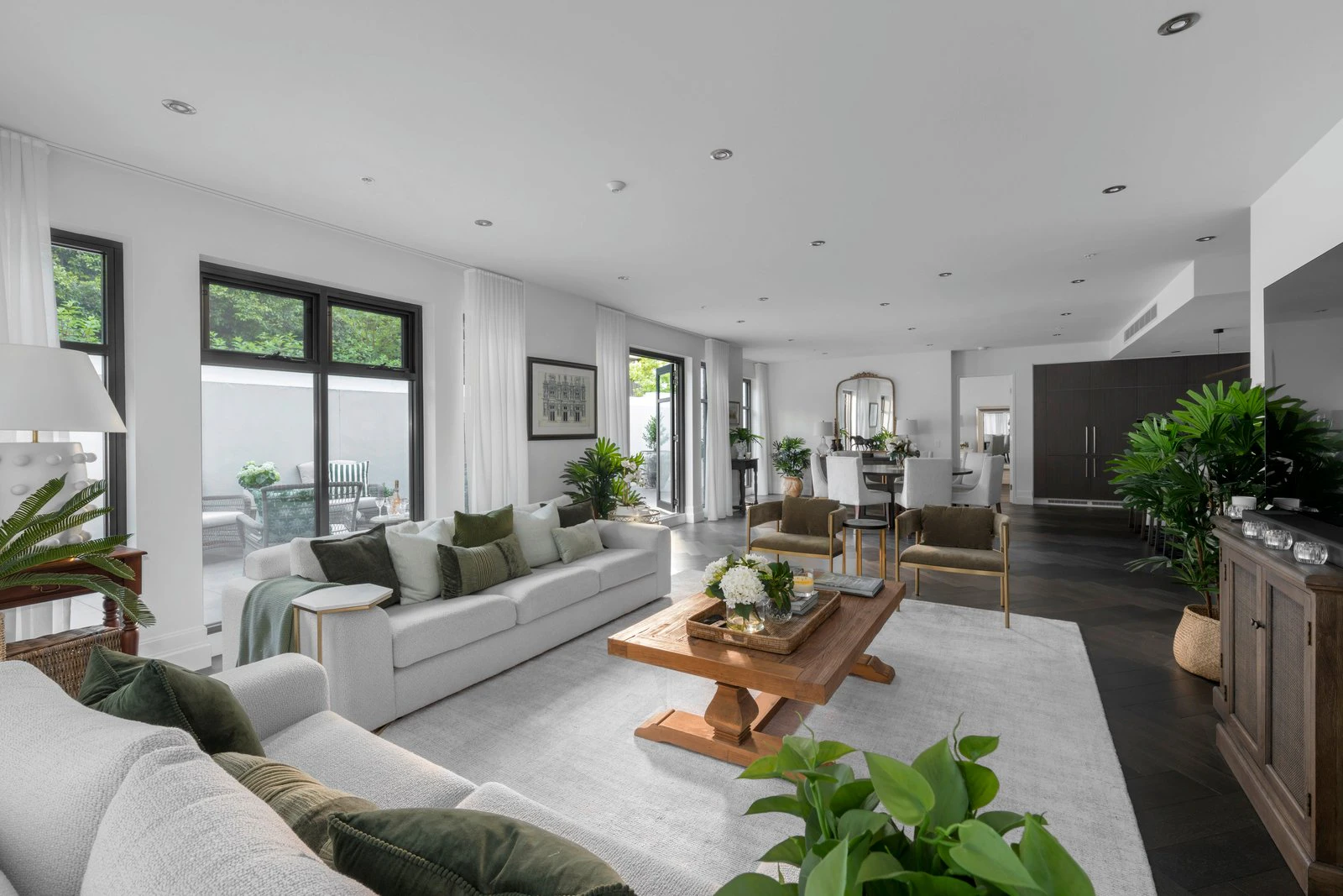 2/14 Lascelles Avenue, Toorak, 3142